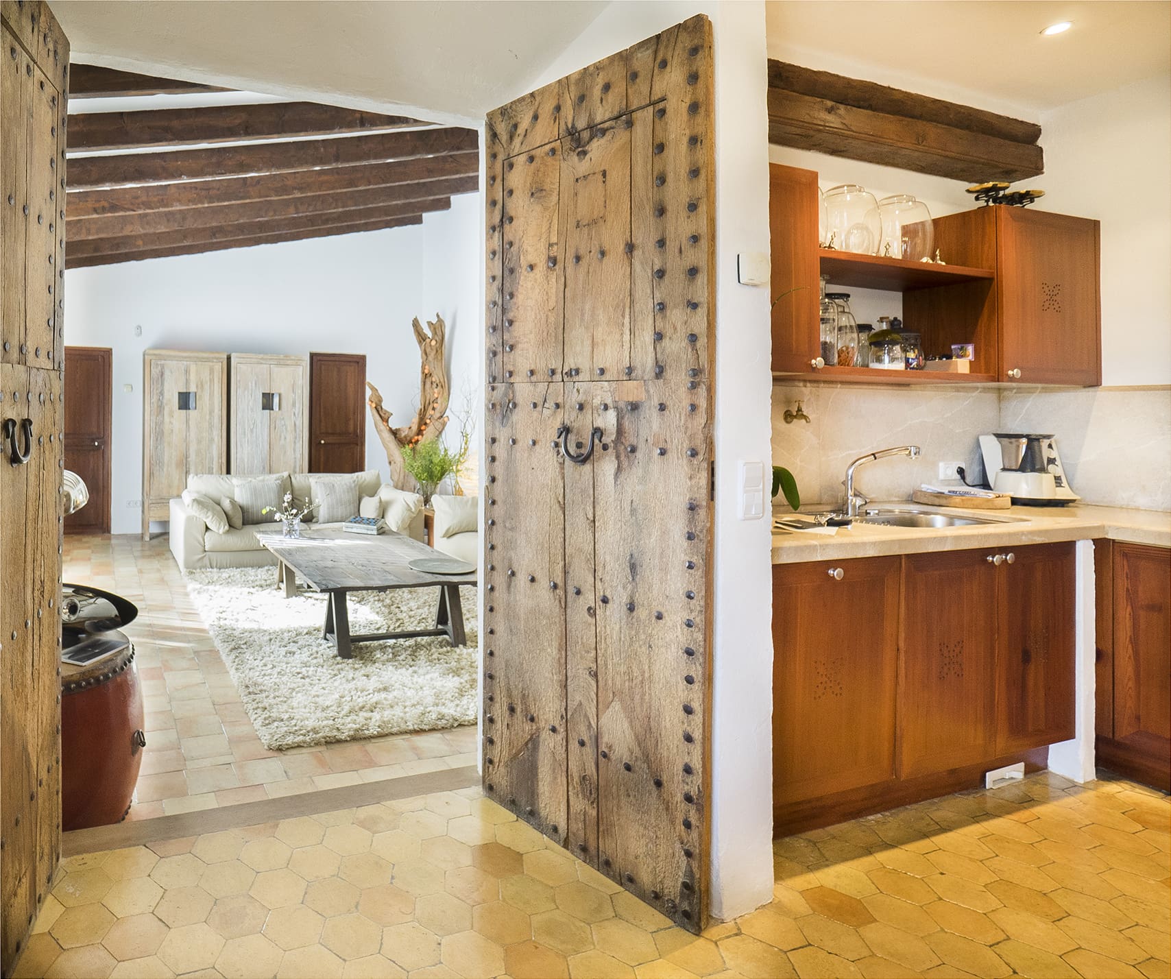 Casa Tramuntana S’Arraco: Luxury 4-Bedroom Villa with Seaview and Pool, Mallorca