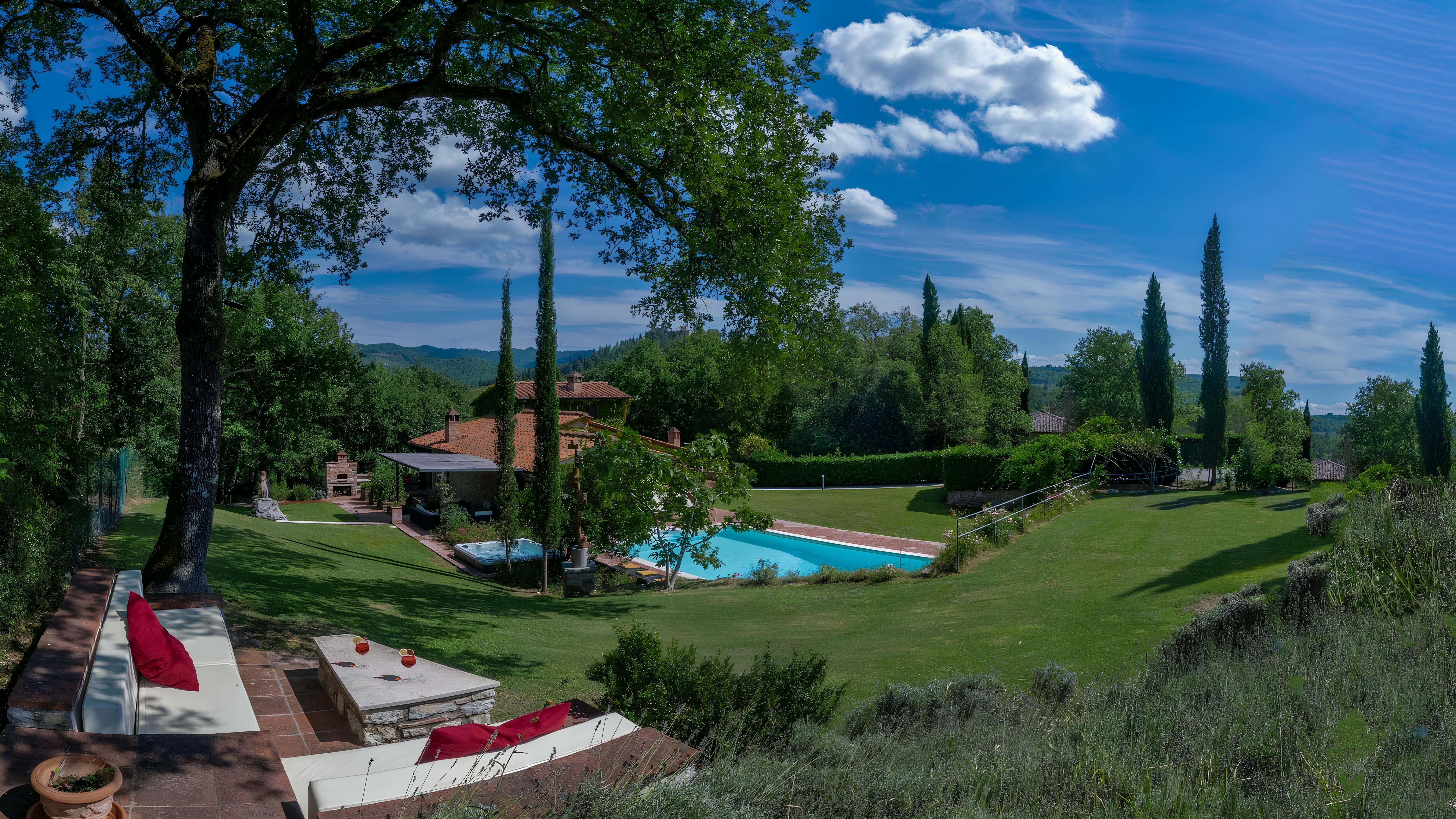 Casa Vertine Chianti Chianti: Luxury 4-Bedroom Apartment with Pool and Sauna, Chianti