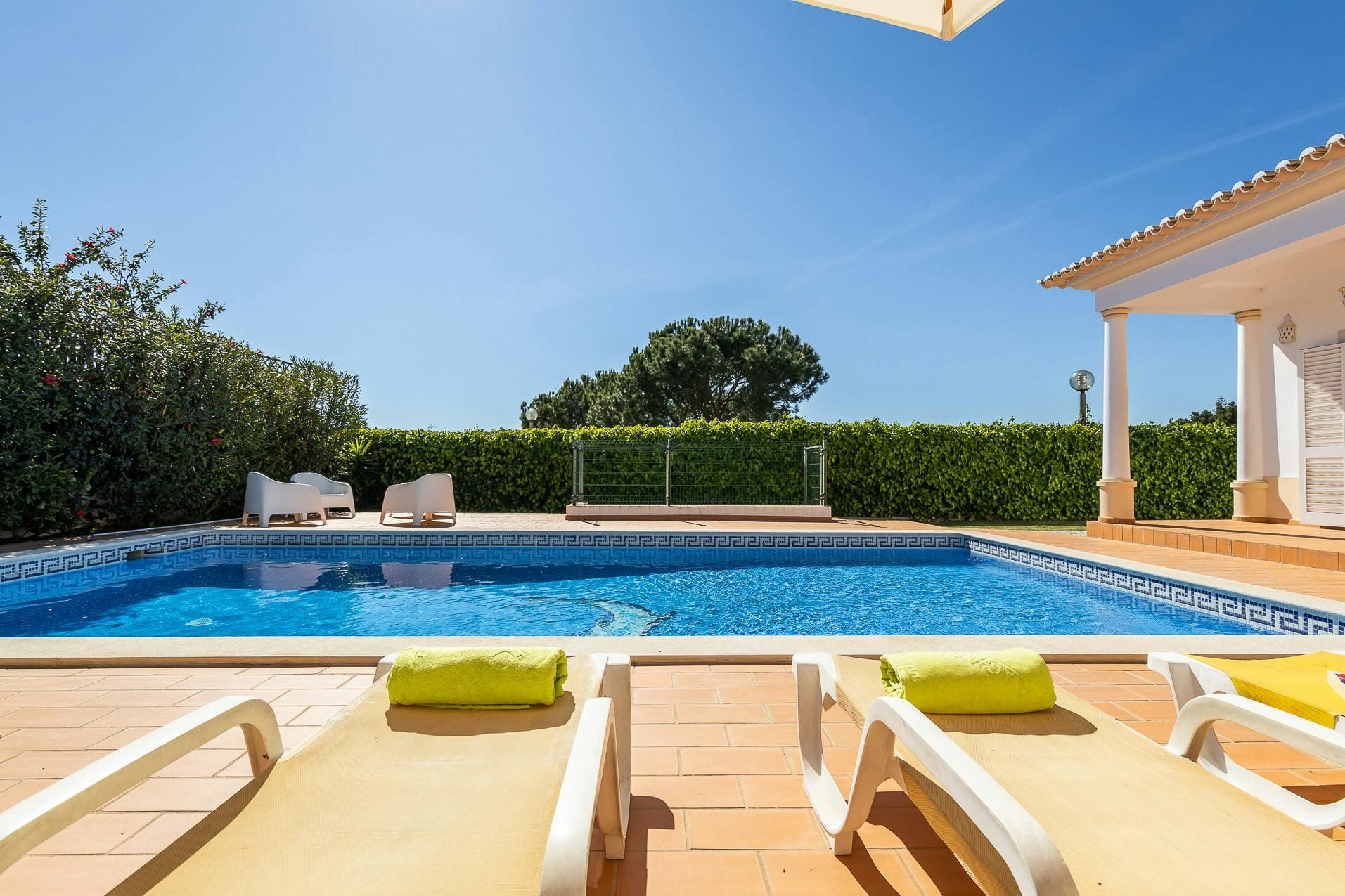 Casa Zambujeiro Albufeira: Luxury 3-Bedroom Apartment with Seaview and Pool, Albufeira