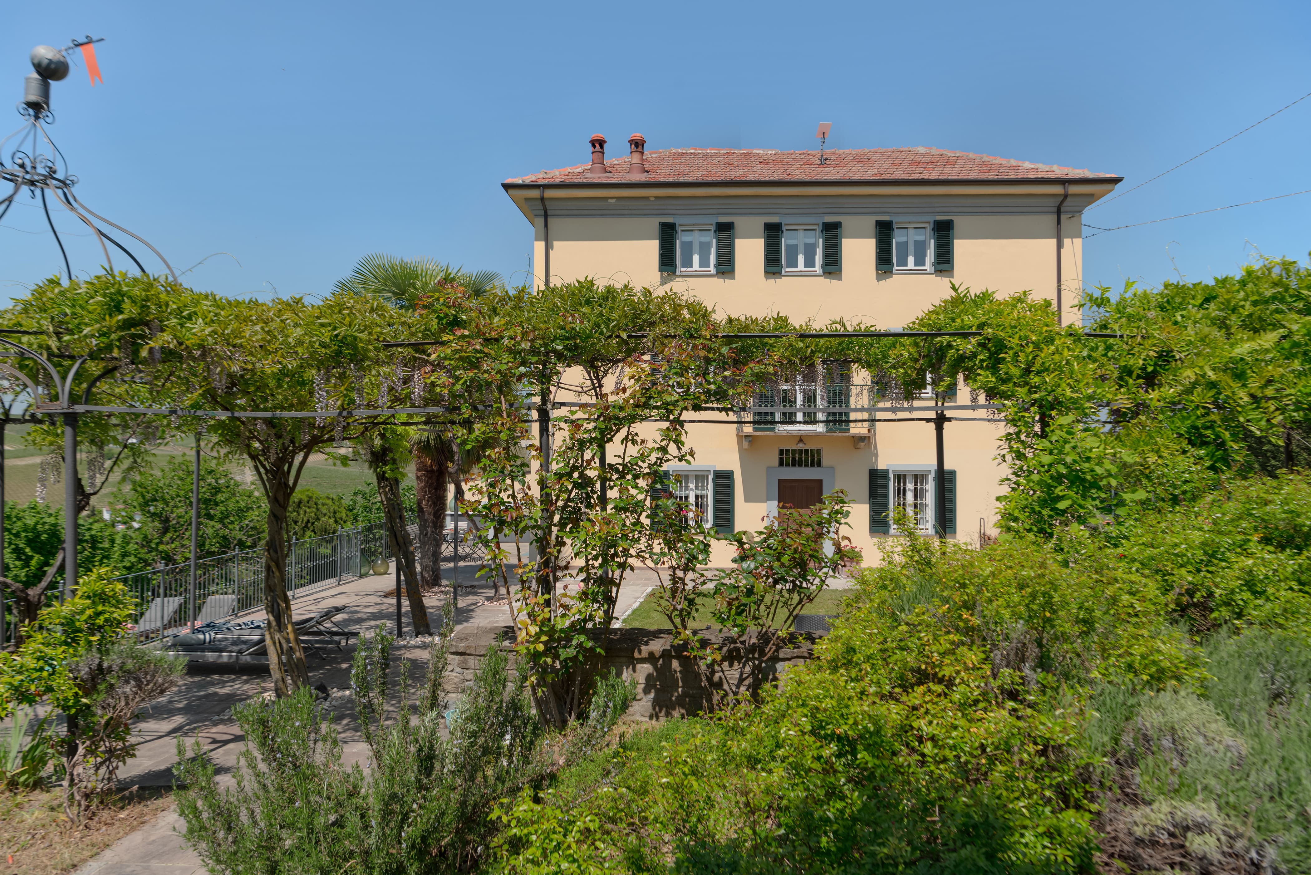 Cascina SanBovo Alessandria: 4-Bedroom Sustainable Apartment with Countryside Views, Alessandria