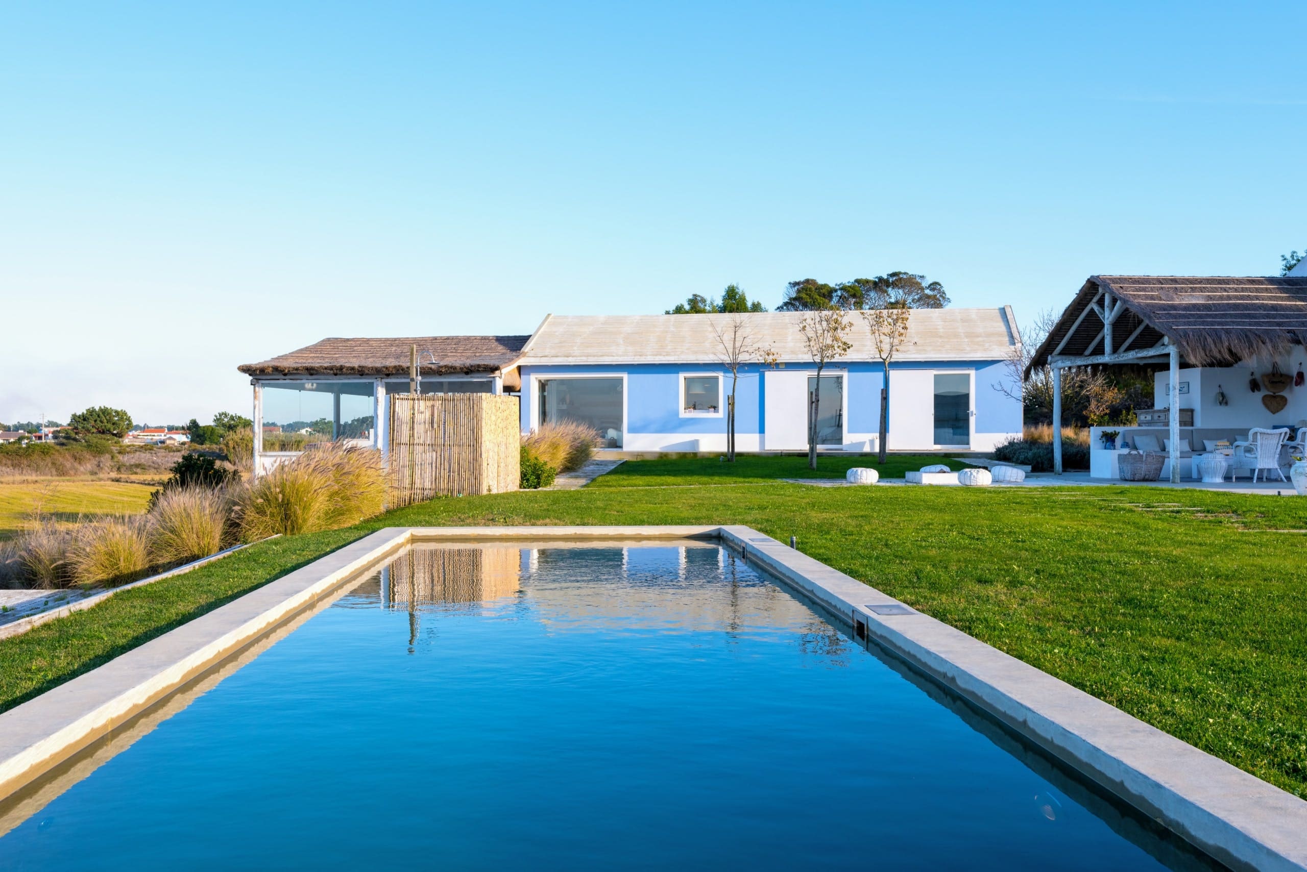 Cerca do Sado: Spacious 6-Bedroom Apartment with Swimming Pool in Comporta