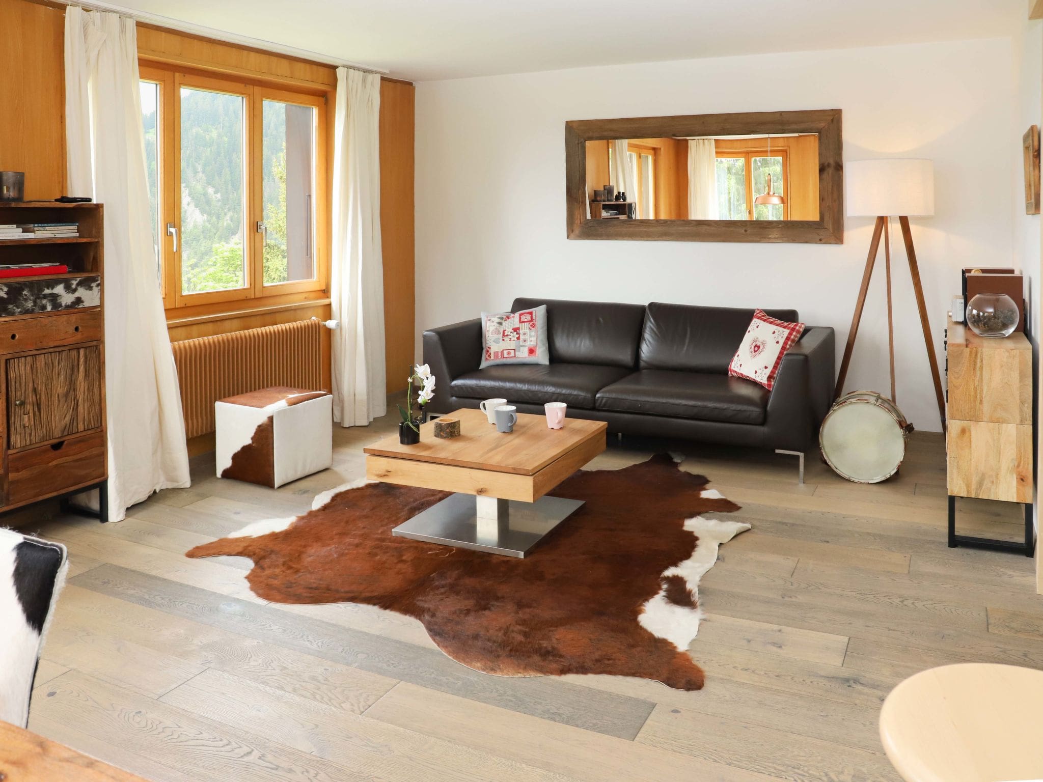 Chalet Adret Verbier: Elegant 2-Bedroom Mountain Apartment with Panoramic Views and Ski Access in Swiss Alps