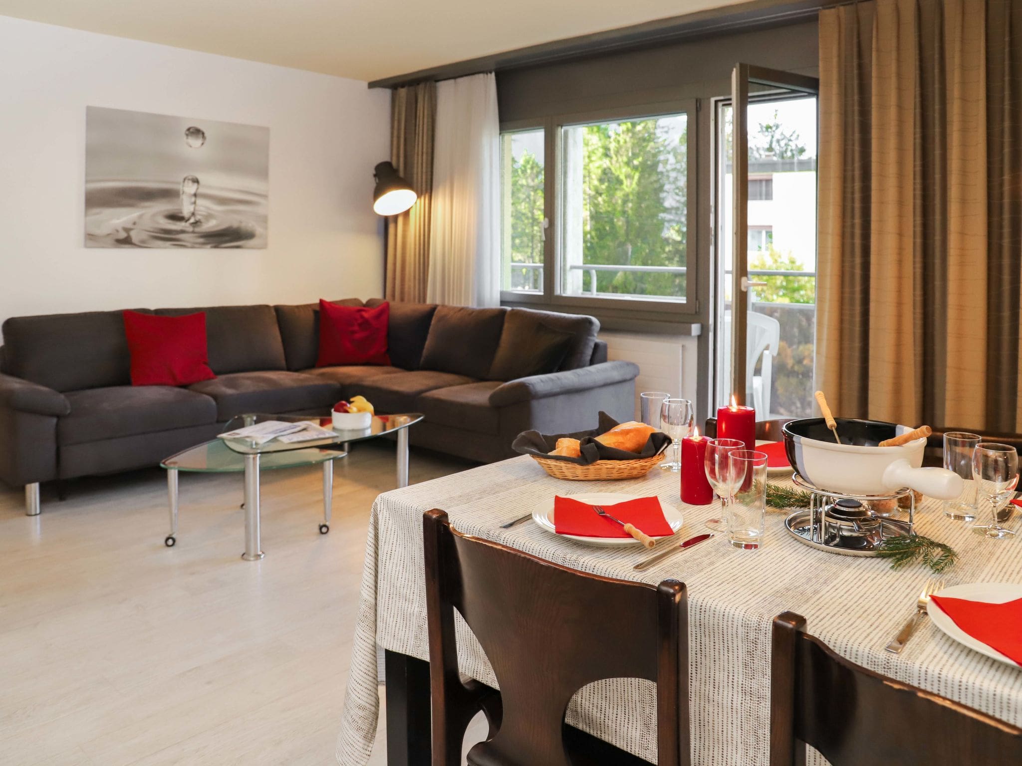 Chalet Albula Davos: Premium 2-Bedroom Alpine Apartment in Central Davos with Mountain Activities