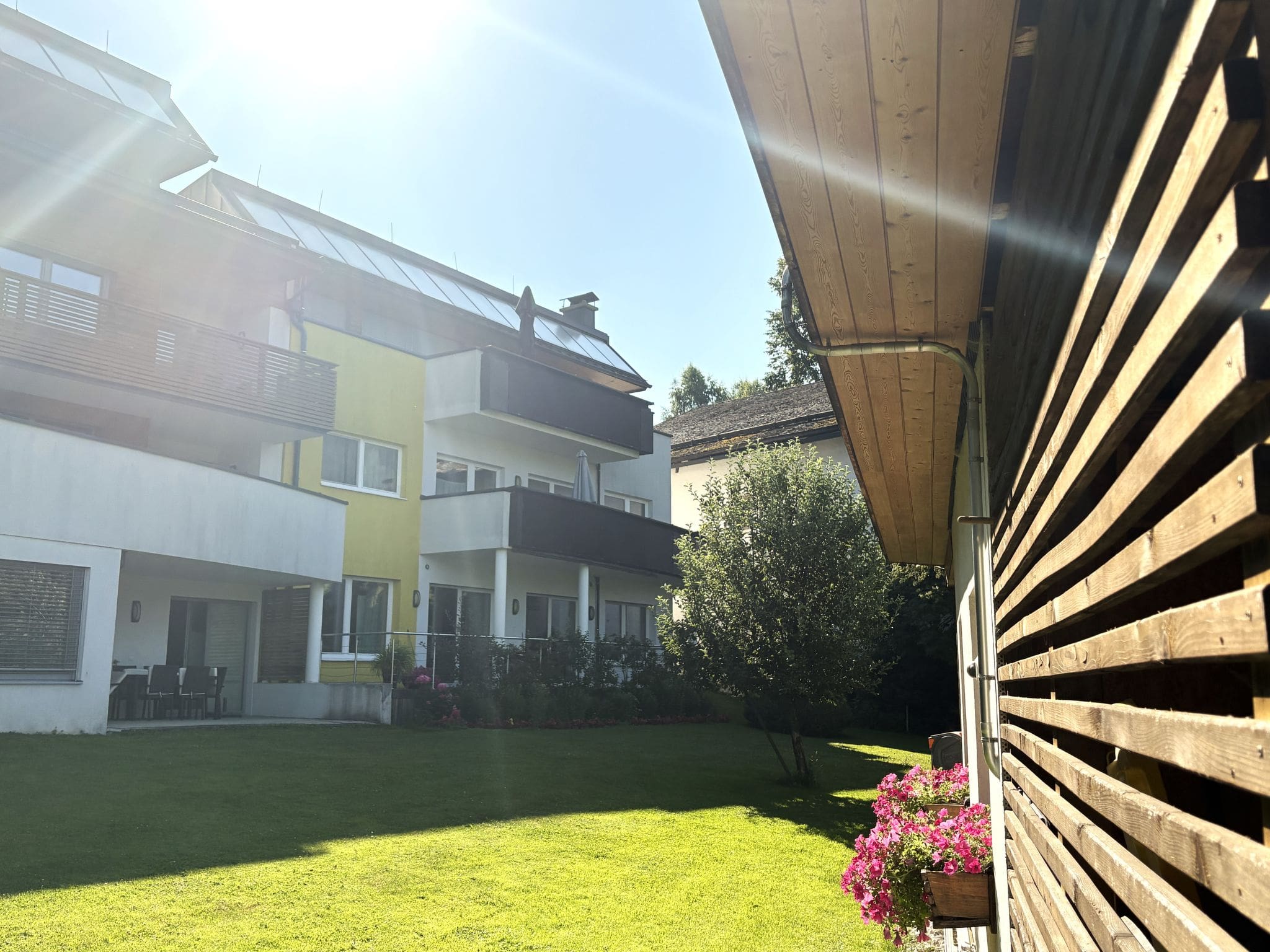 Chalet Alpkönig Eben: Contemporary 3-Bedroom Penthouse with Mountain Views and Modern Amenities in Austrian Alps