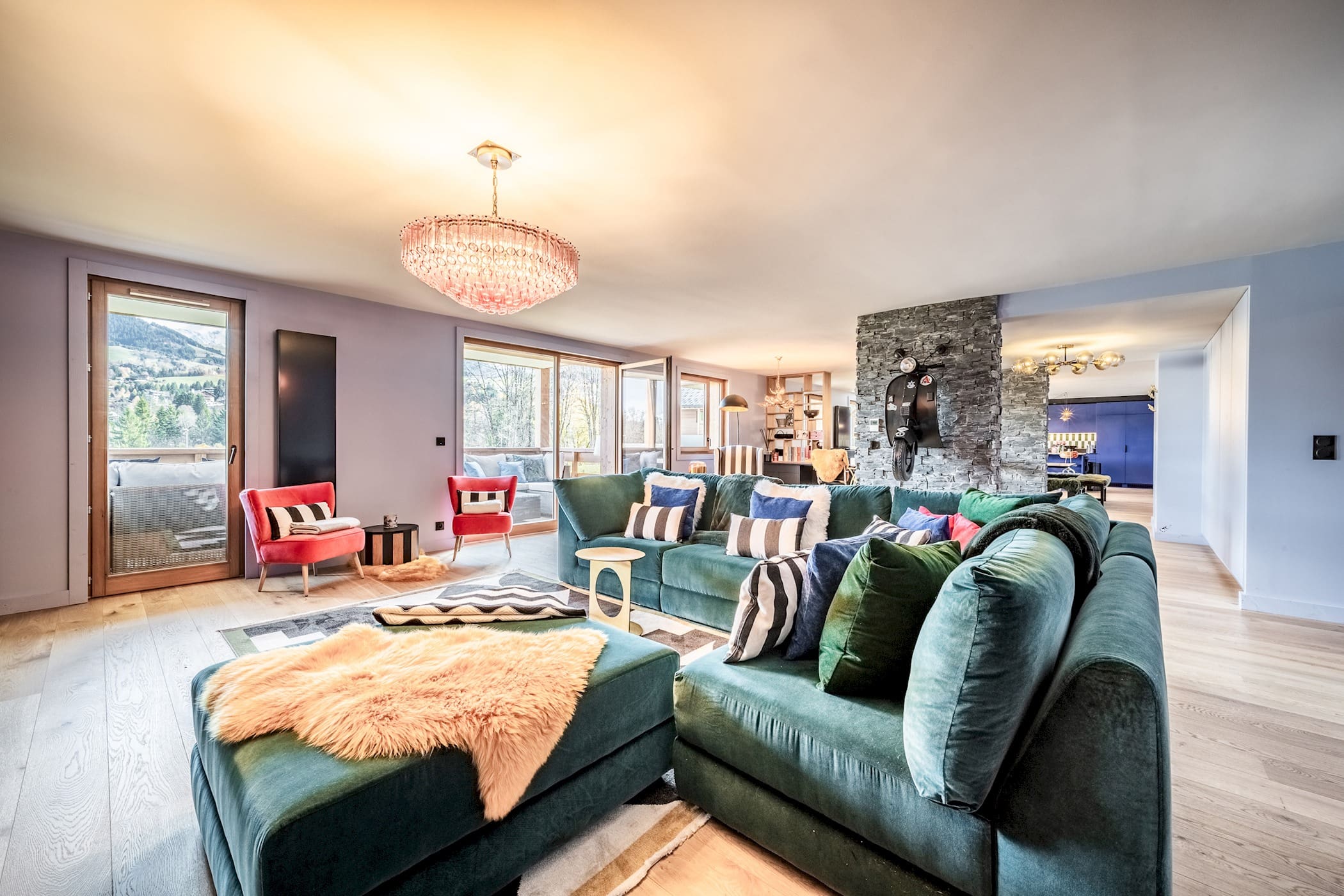 Chalet Arly Megève Megève 2: Spacious 5-Bedroom Ski Chalet with Sauna and Pool, Megève