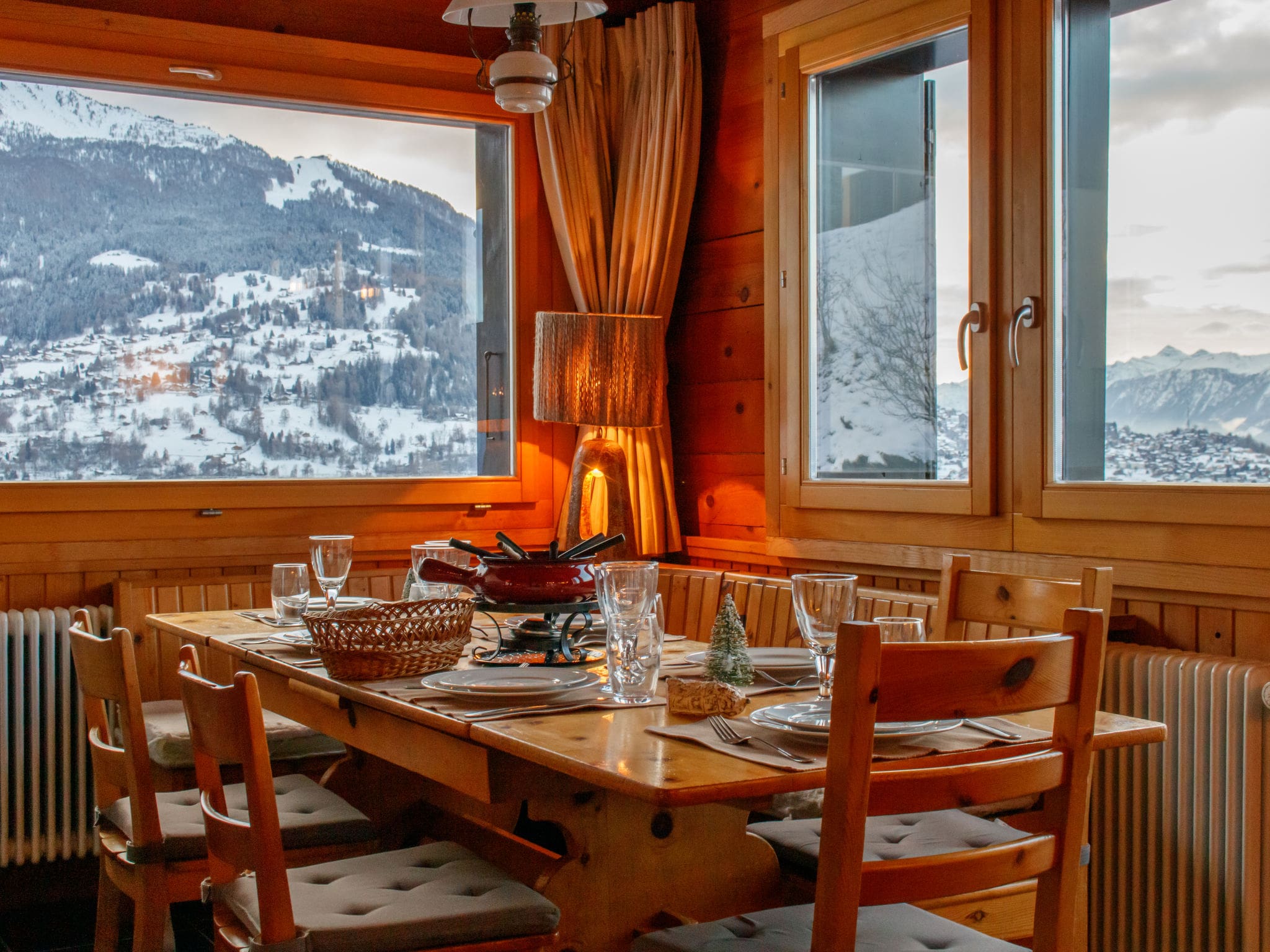 Chalet Bisse Veysonnaz: Spacious 4-Bedroom Mountain Chalet with Stunning Alpine Views in Swiss Resort