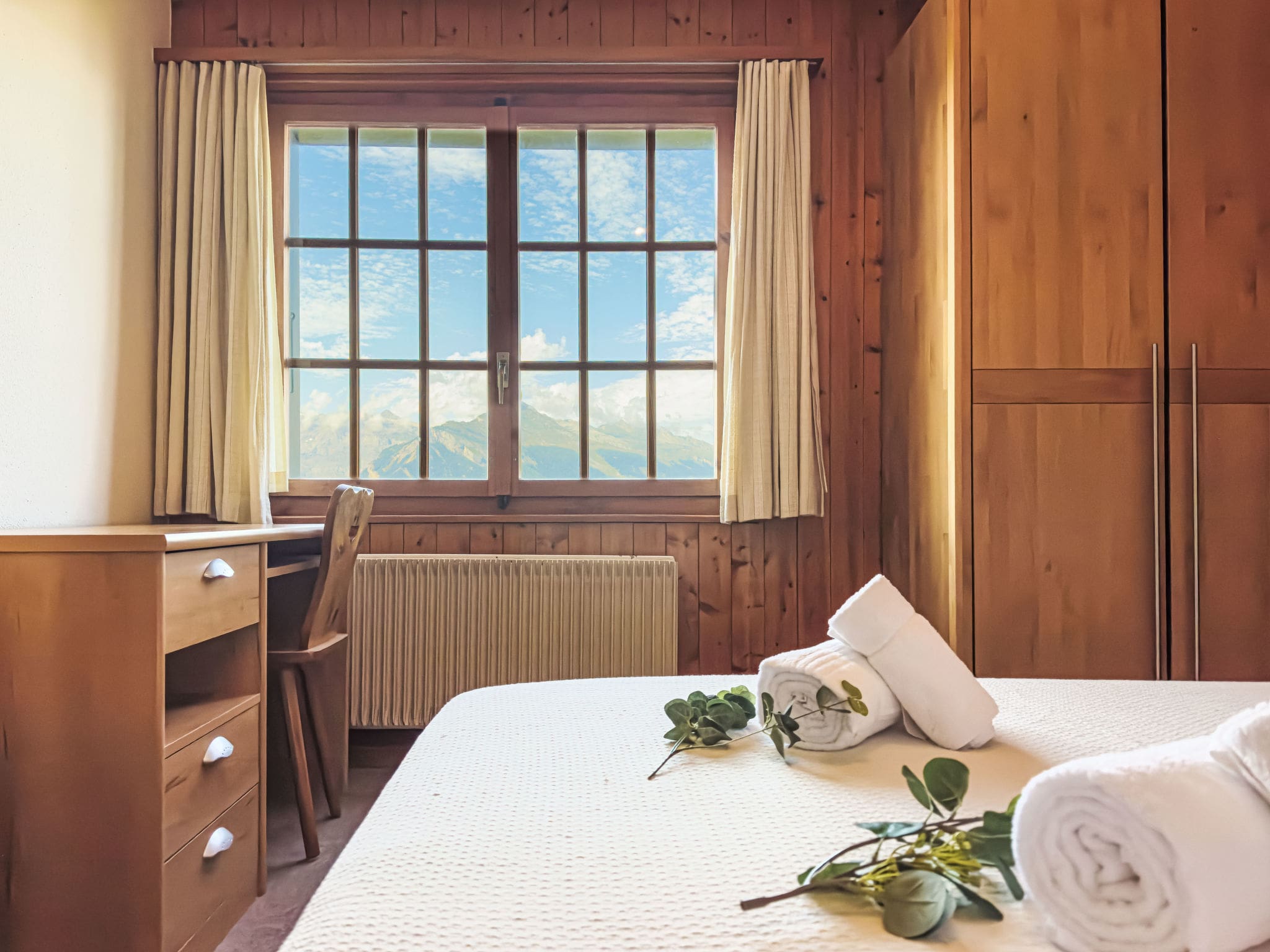 Chalet Chemin Nendaz: Luxury 3-Bedroom Alpine Apartment with Mountain Views and Ski Access in Swiss Resort