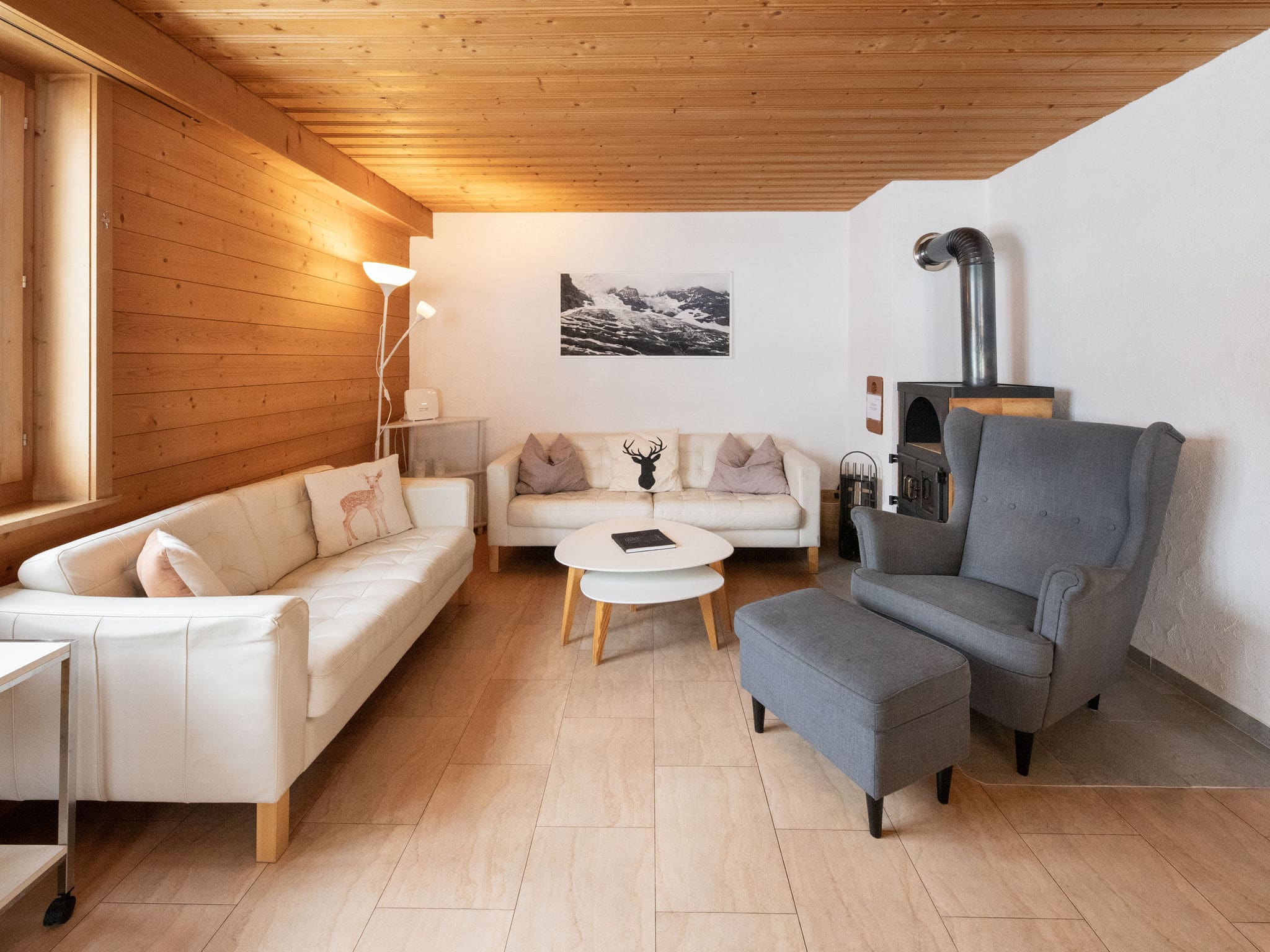 Chalet Foehn Grindelwald: Luxury Mountain Chalet with Spectacular Eiger Views and Modern Amenities in the Swiss Alps