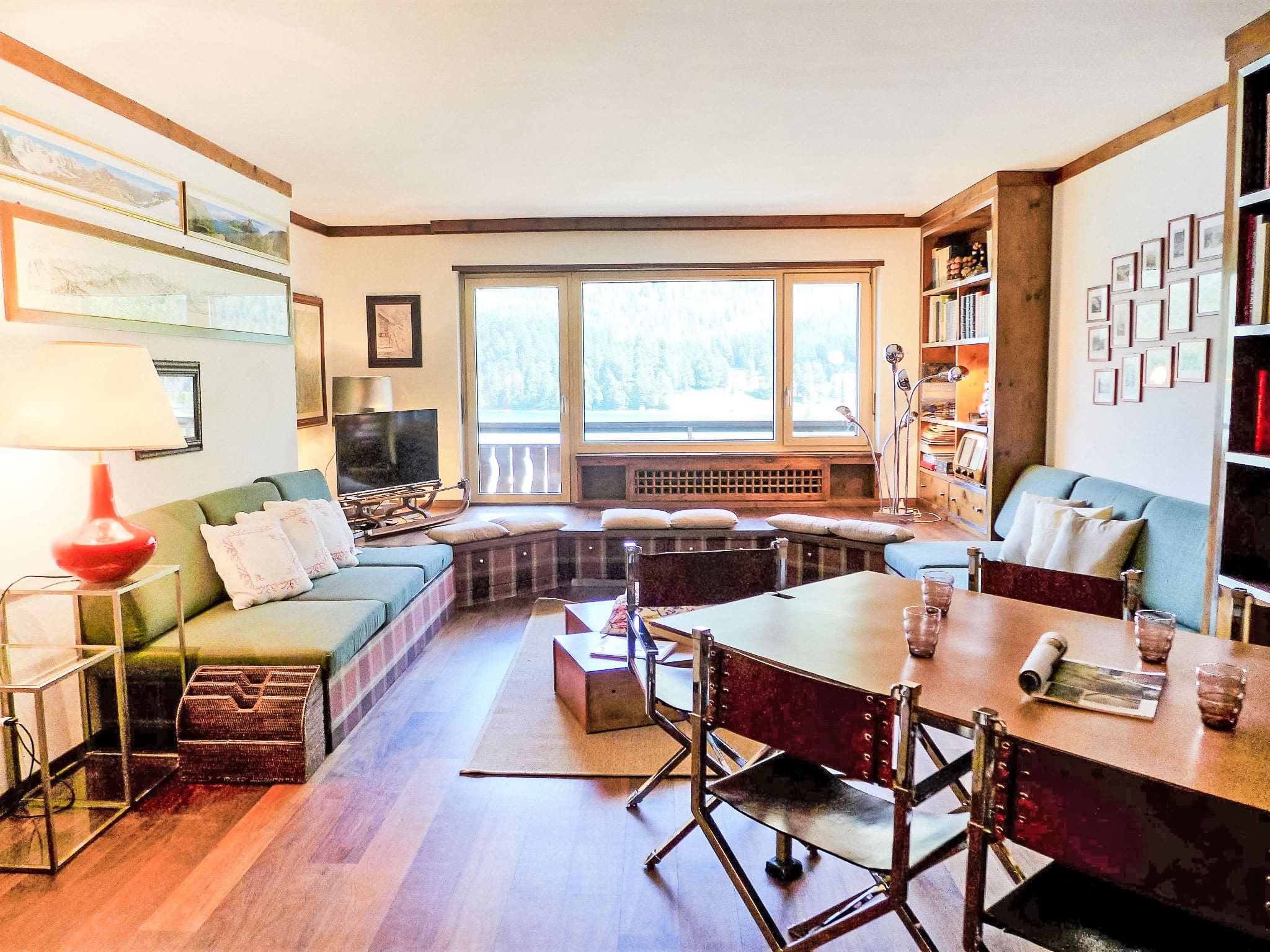 Chalet Foehn StMoritz: Elegant 4-Bedroom Alpine Apartment with Mountain Views and Lake Access in St Moritz Switzerland