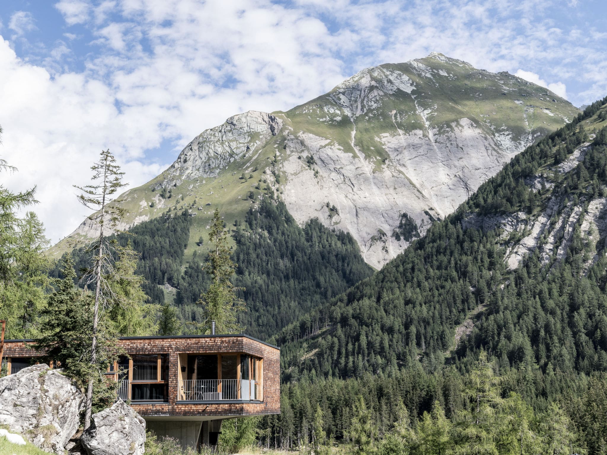 Chalet Fohn Kals: Luxury 2-Bedroom Alpine Chalet with Private Sauna and Mountain Views in Großglockner National Park
