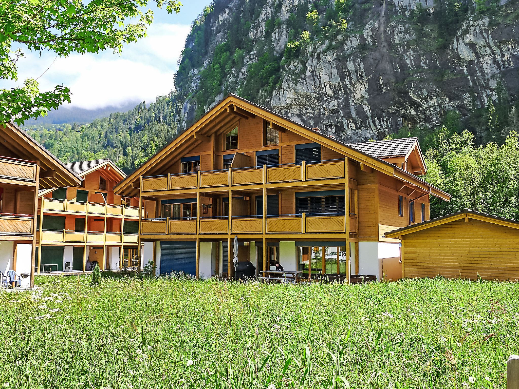 Chalet Föhn Lauterbrunnen: Stunning 3-Bedroom Mountain Retreat with Spectacular Alpine Views in Swiss Valley