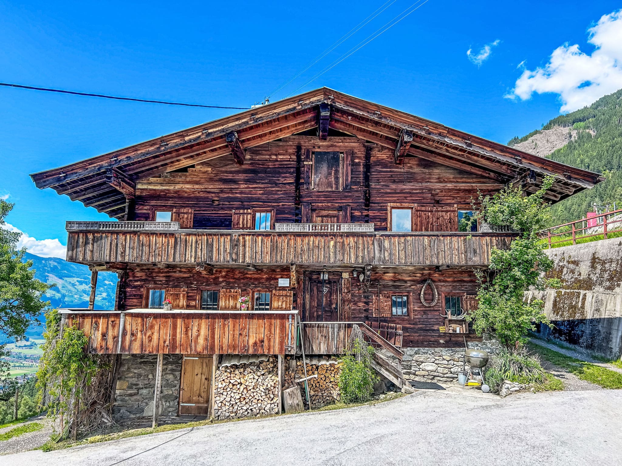 Chalet Gattererberg Kaltenbach: Historic 6-Bedroom Tyrolean Farmhouse with Mountain Views and Garden in Austrian Alps