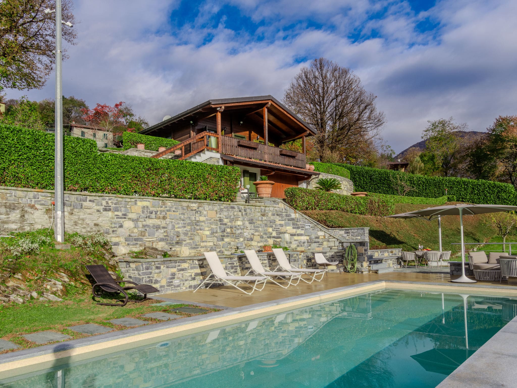 Chalet Generoso Cerano: Mountain Chalet with Private Pool and Panoramic Views near Lake Como Italy