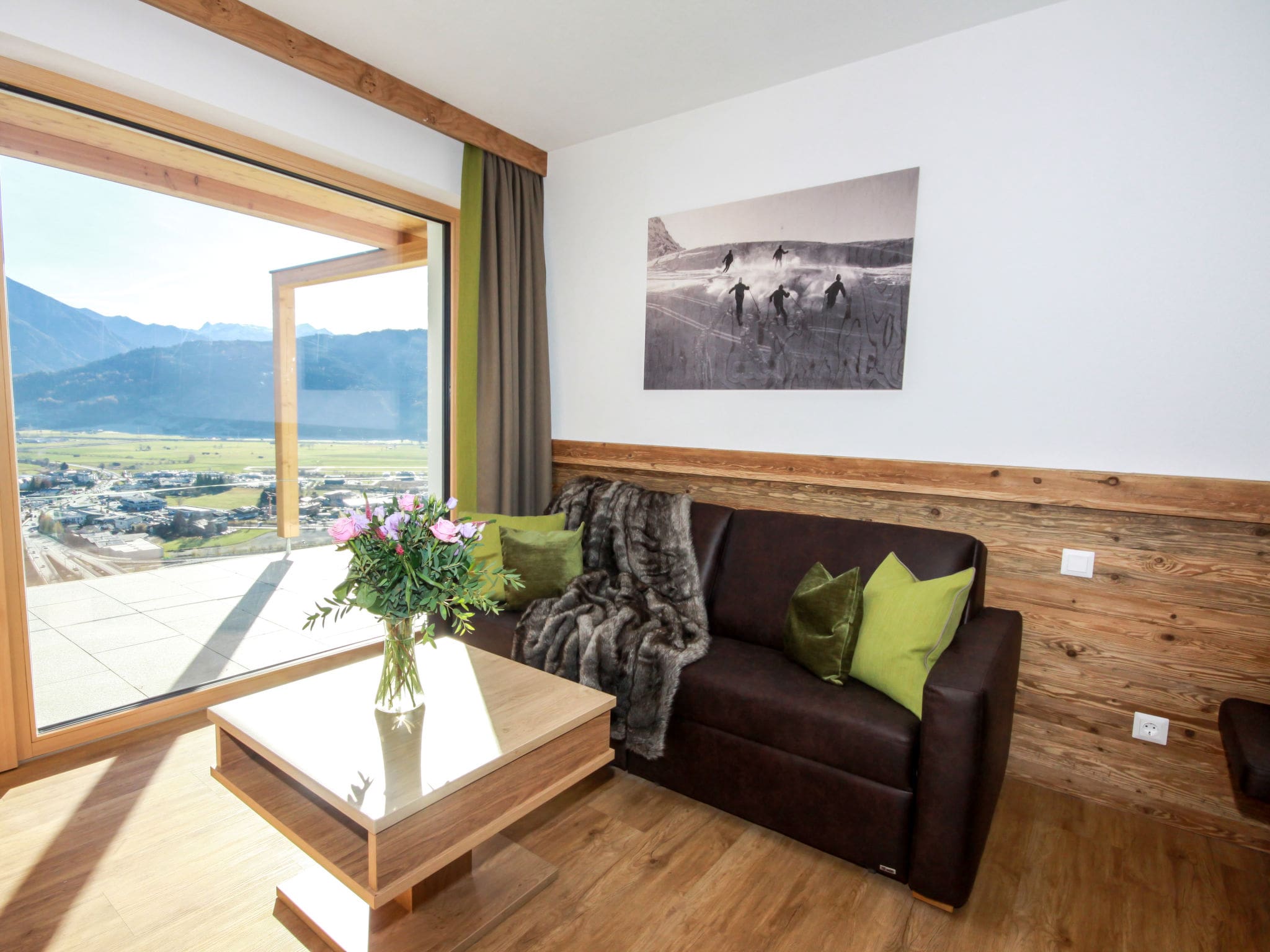 Chalet Kaprun Zell Zell am See: Stunning 2-Bedroom Mountain View Chalet Near Areitbahn Cable Car with Sauna and Ski Access