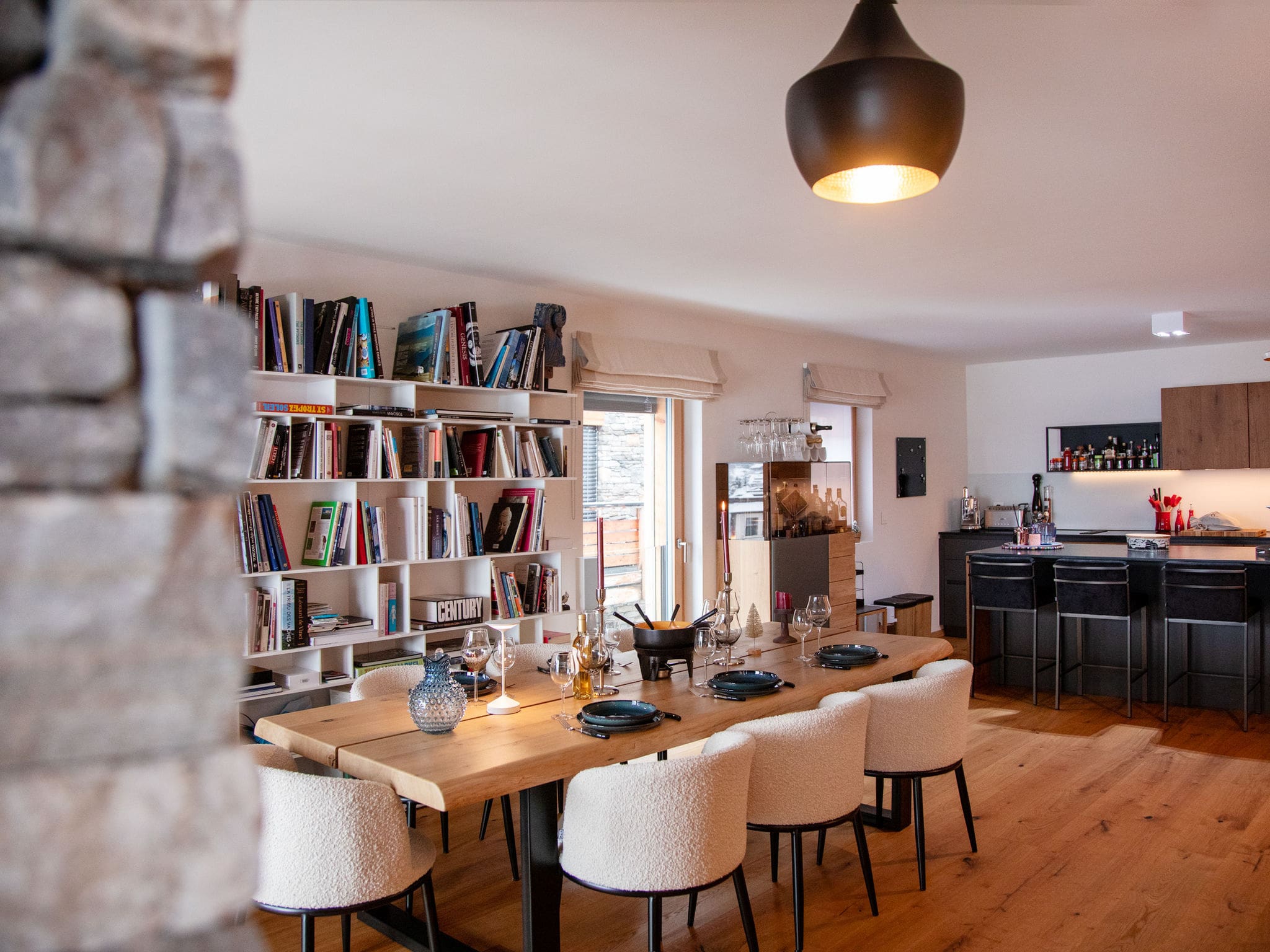 Chalet Lavey Villars: Modern 3-Bedroom Alpine Apartment with Mountain Views and Ski Access in Swiss Resort