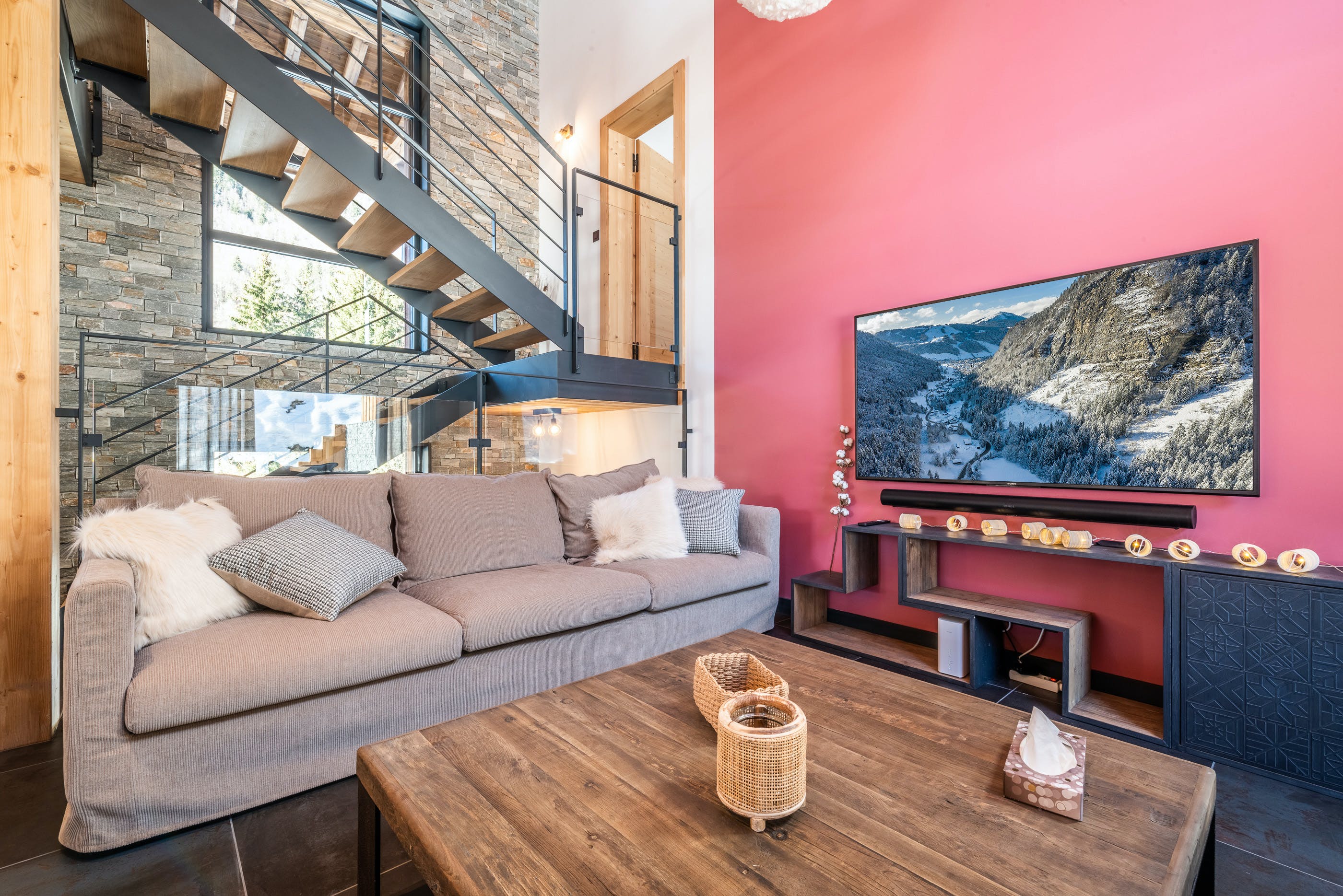 Chalet Montriond Morzine Morzine 2: 4-Bedroom Luxury Ski Chalet with Hot Tub, Morzine