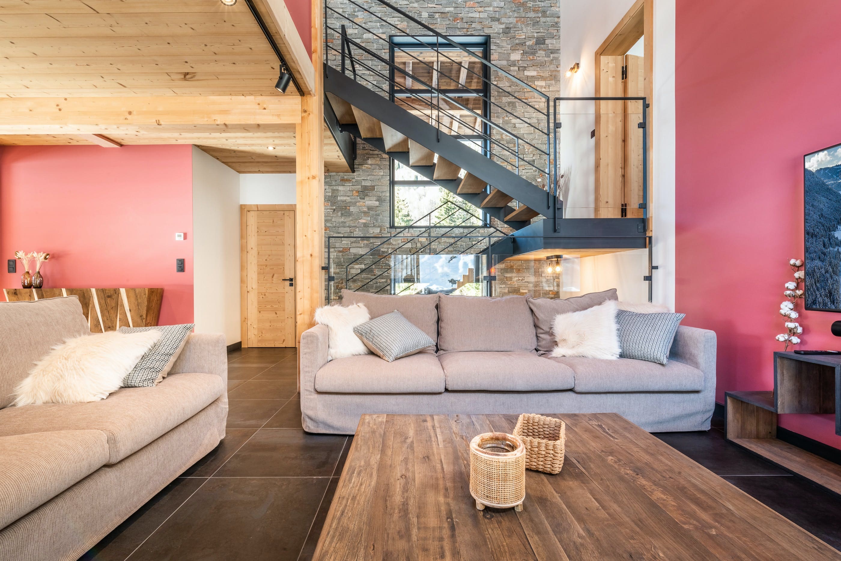 Chalet Montriond Morzine Morzine 2: 4-Bedroom Luxury Ski Chalet with Hot Tub, Morzine