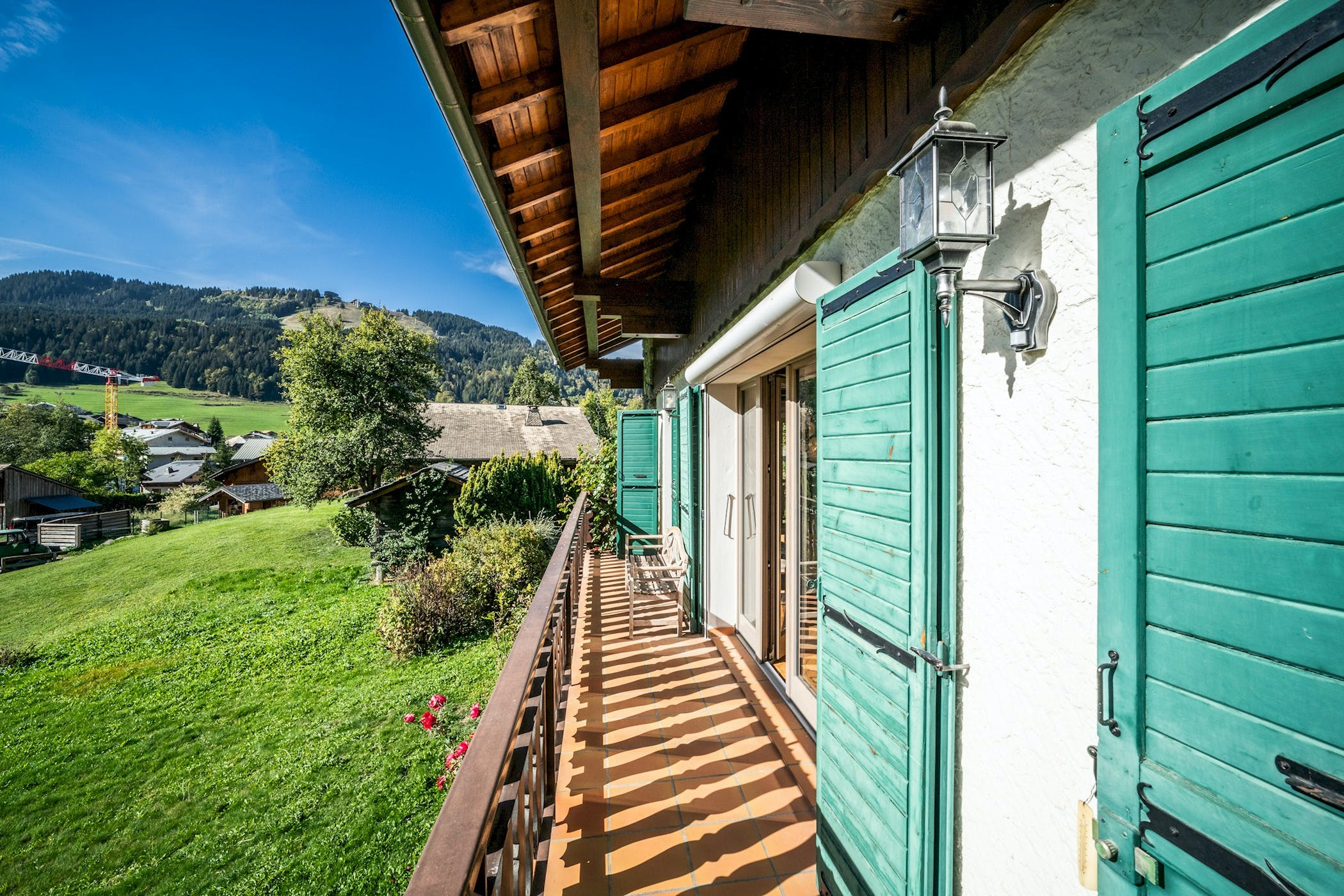 Chalet Montriond Morzine Morzine: Luxury 5-Bedroom Villa with Stunning Mountain Views, Morzine