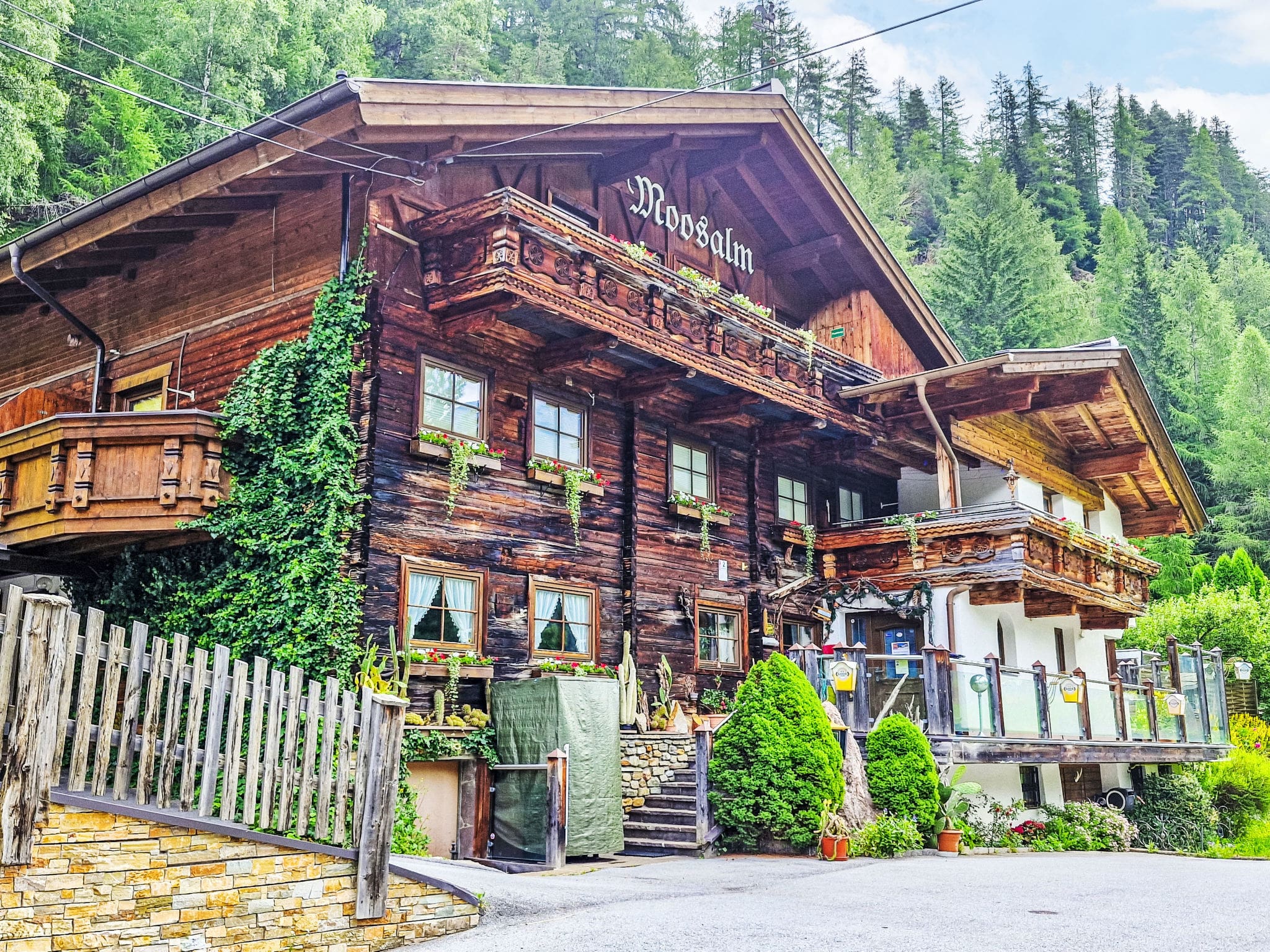 Chalet Mooser Sölden: Alpine 3-Bedroom Ski Chalet with Sauna and Mountain Views in Austrian Tirol