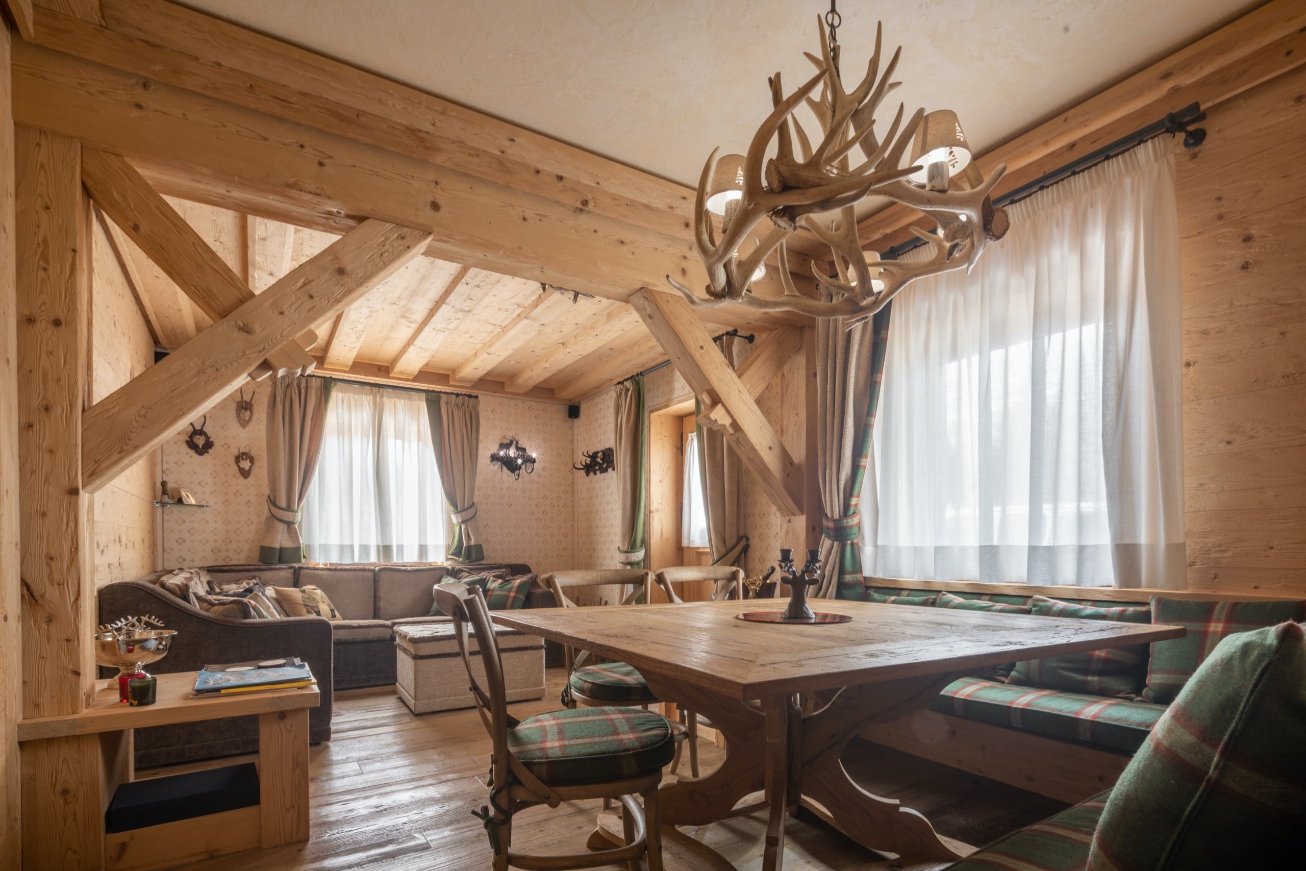 Chalet Neve Belluno: Charming 3-Bedroom Ski Chalet Apartment, Belluno