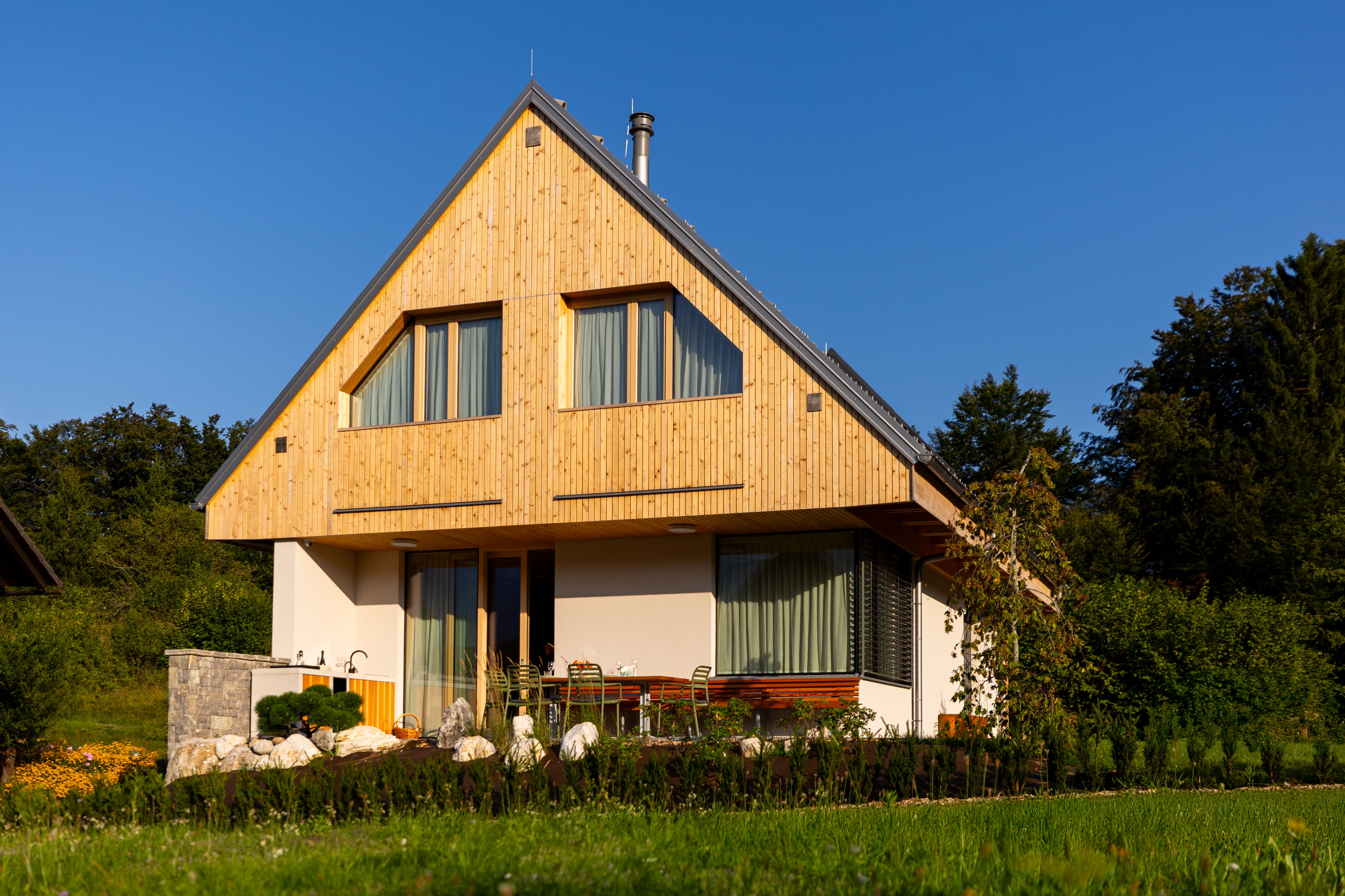 Chalet Planina Bohinj: Luxury 3-Bedroom Cottage with Sauna and Mountain Views, Western Slovenia