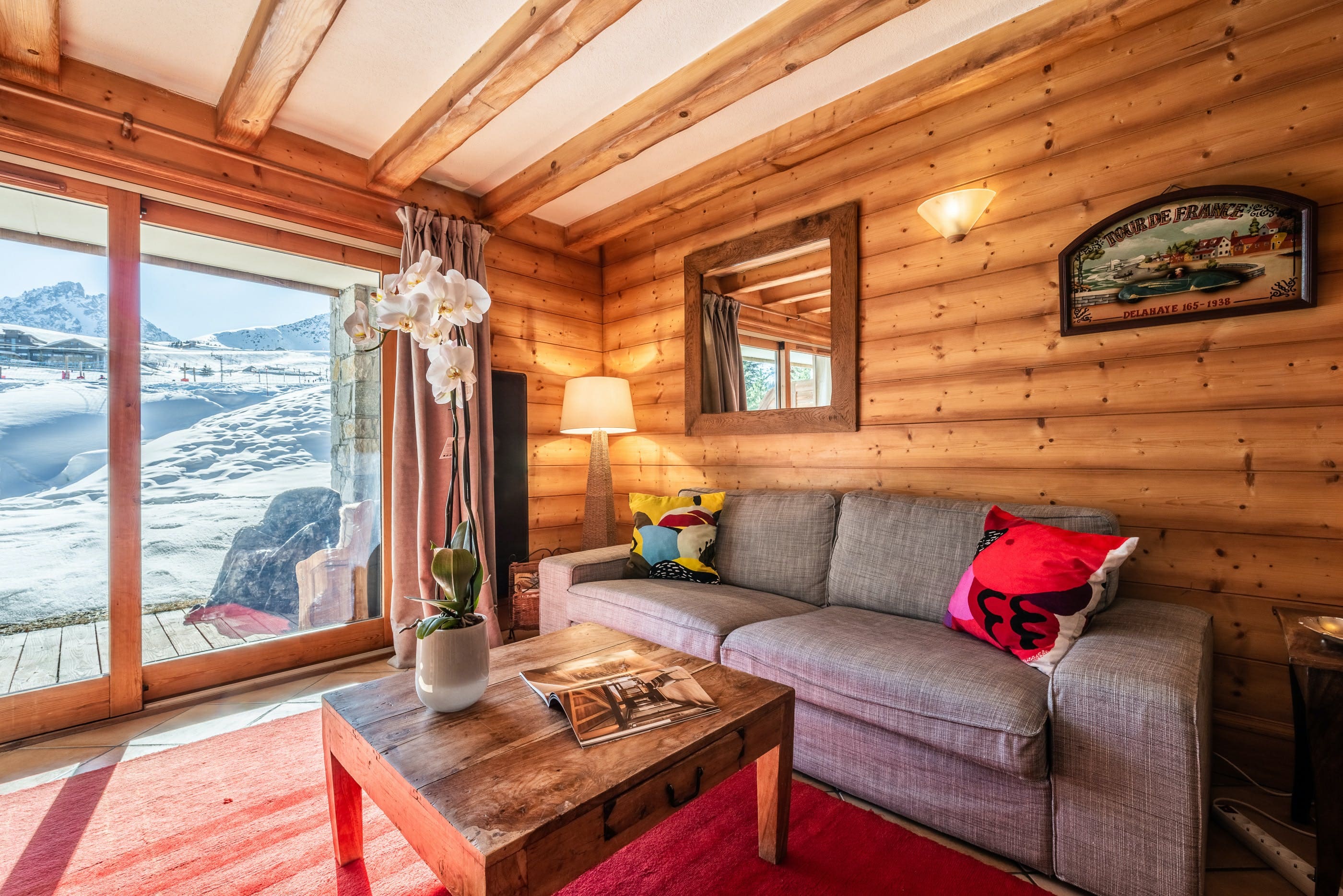 Chalet Pralong Savoy: Luxury 3-Bedroom Ski-In, Ski-Out Chalet, Savoy