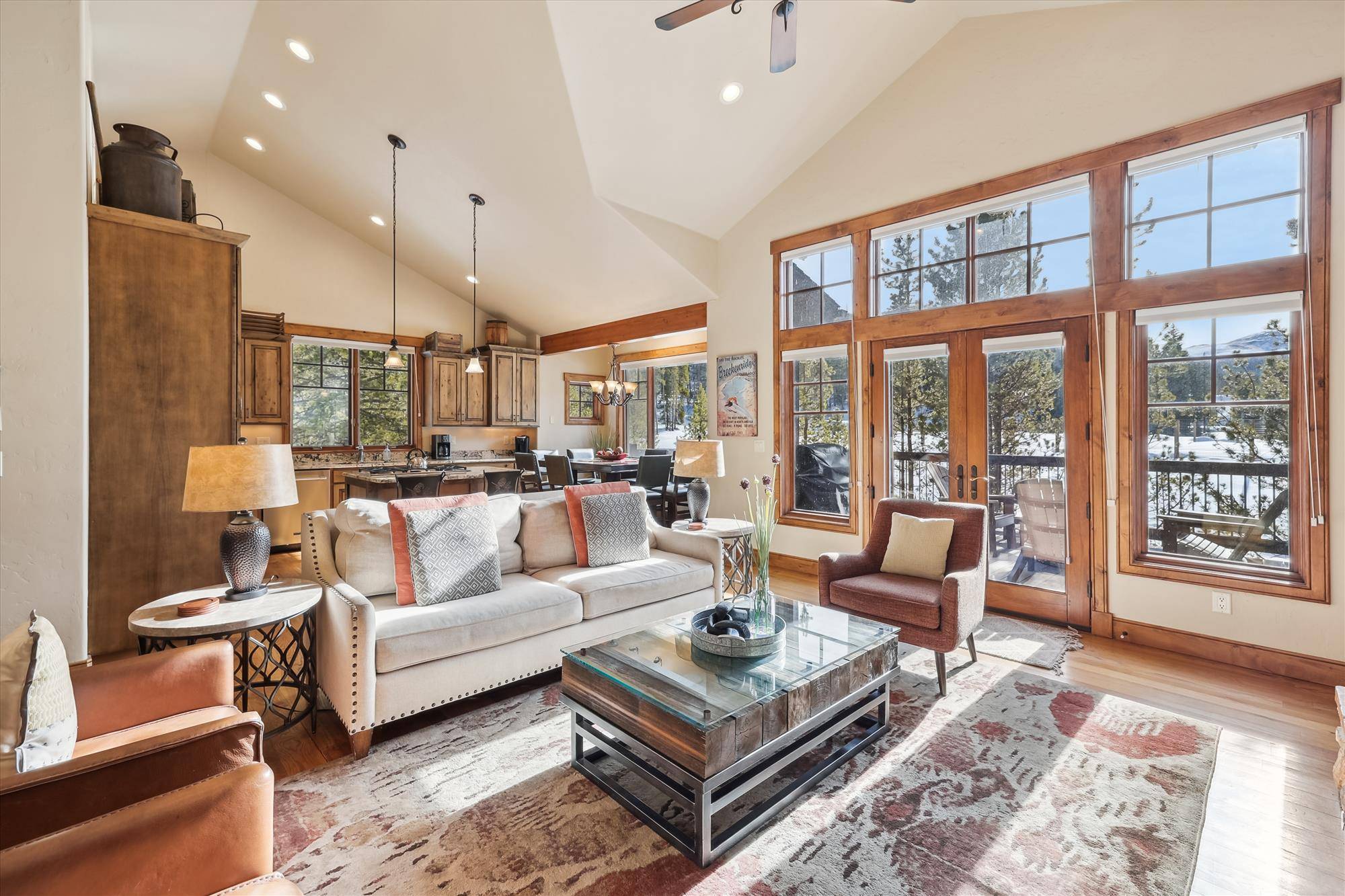 Chalet Quandary Breckenridge Breckenridge: 4-Bedroom Cabin with Hot Tub and Ski Access, Breckenridge