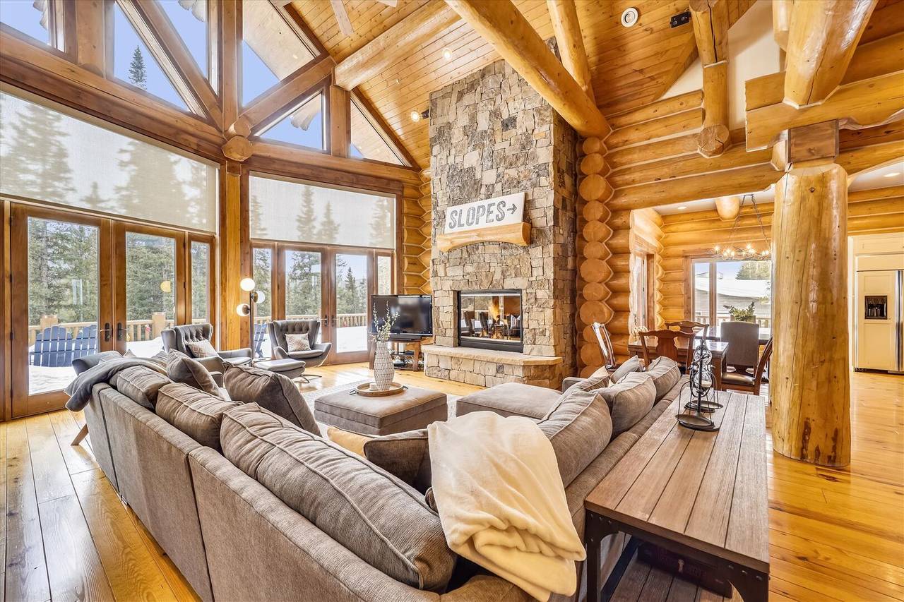 Chalet Quandary Breckenridge Breckenridge 9: Luxury 6-Bedroom Chalet with Hot Tub and Mountain Views, Breckenridge