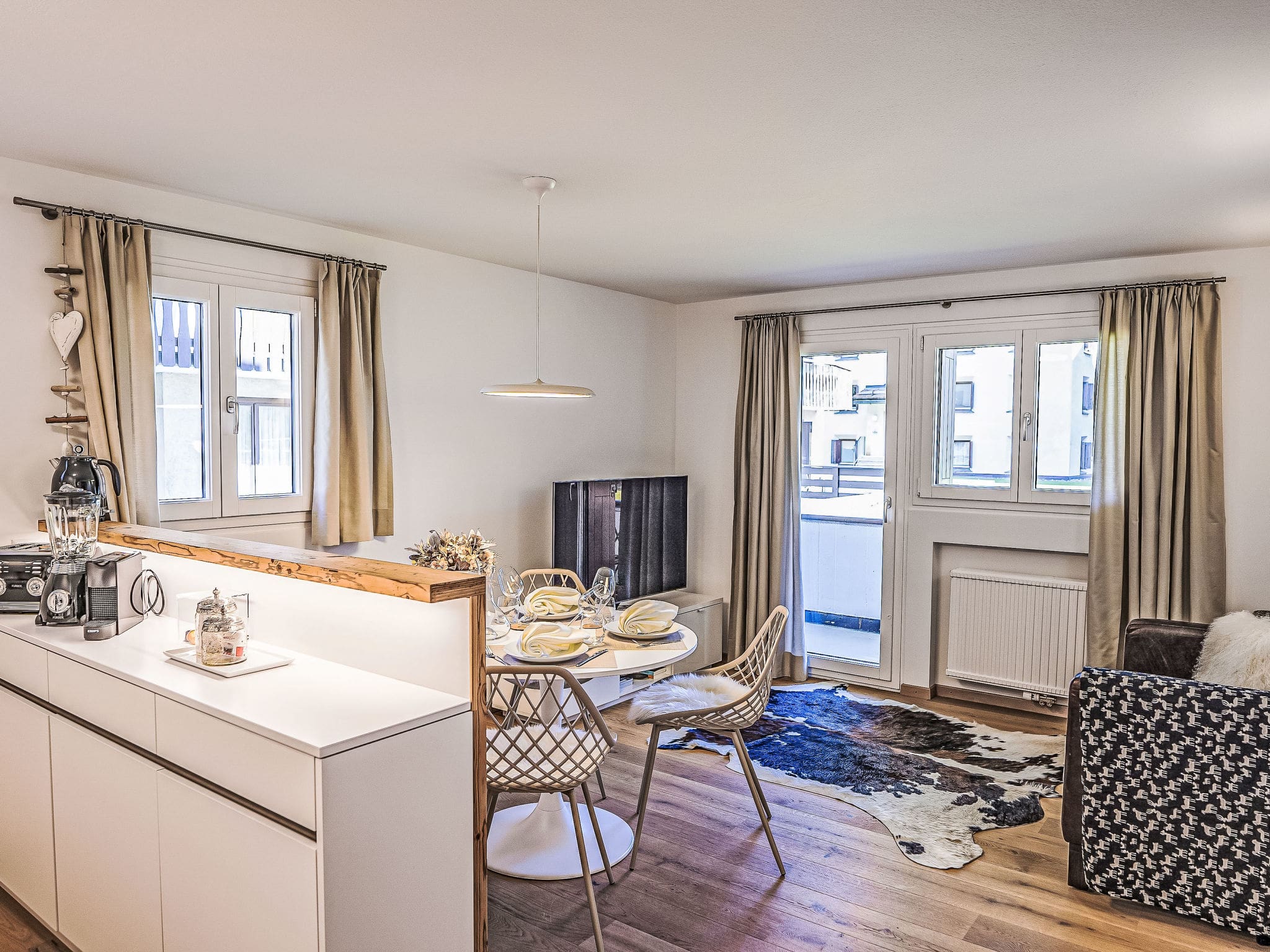 Chalet Roseg Celerina: Stunning 2-Bedroom Mountain Chalet with Spectacular Alpine Views Near St Moritz