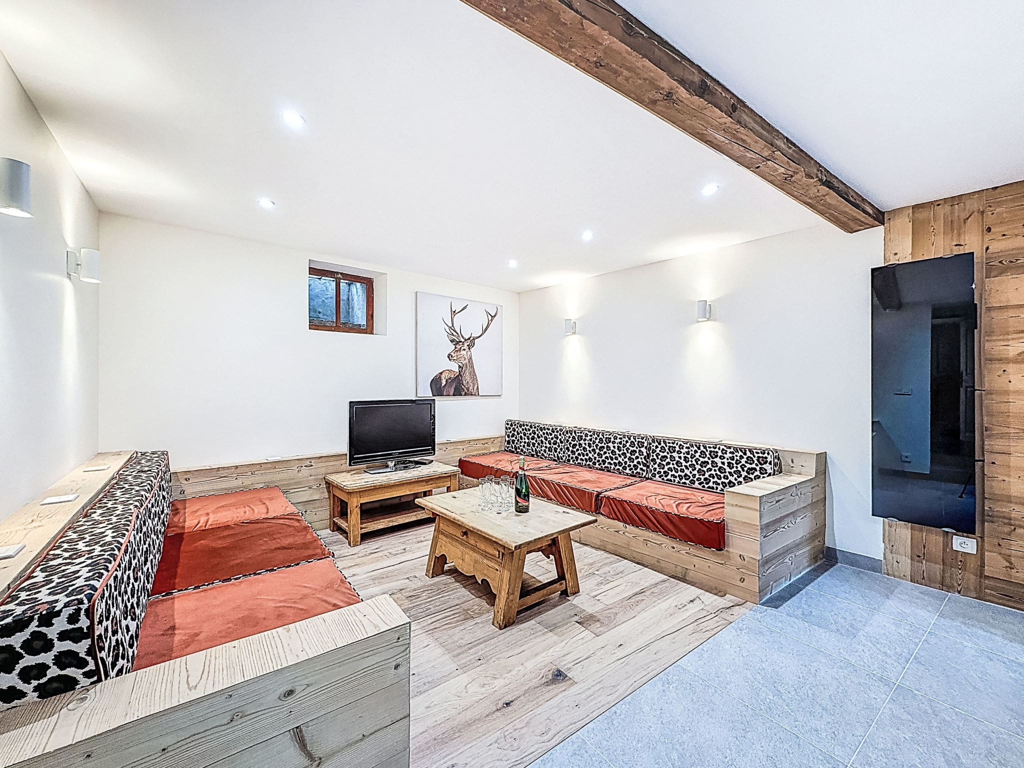 Chalet Rouquette Tignes: Spectacular 7-Bedroom Mountain Chalet with Stunning Alpine Views in the French Alps