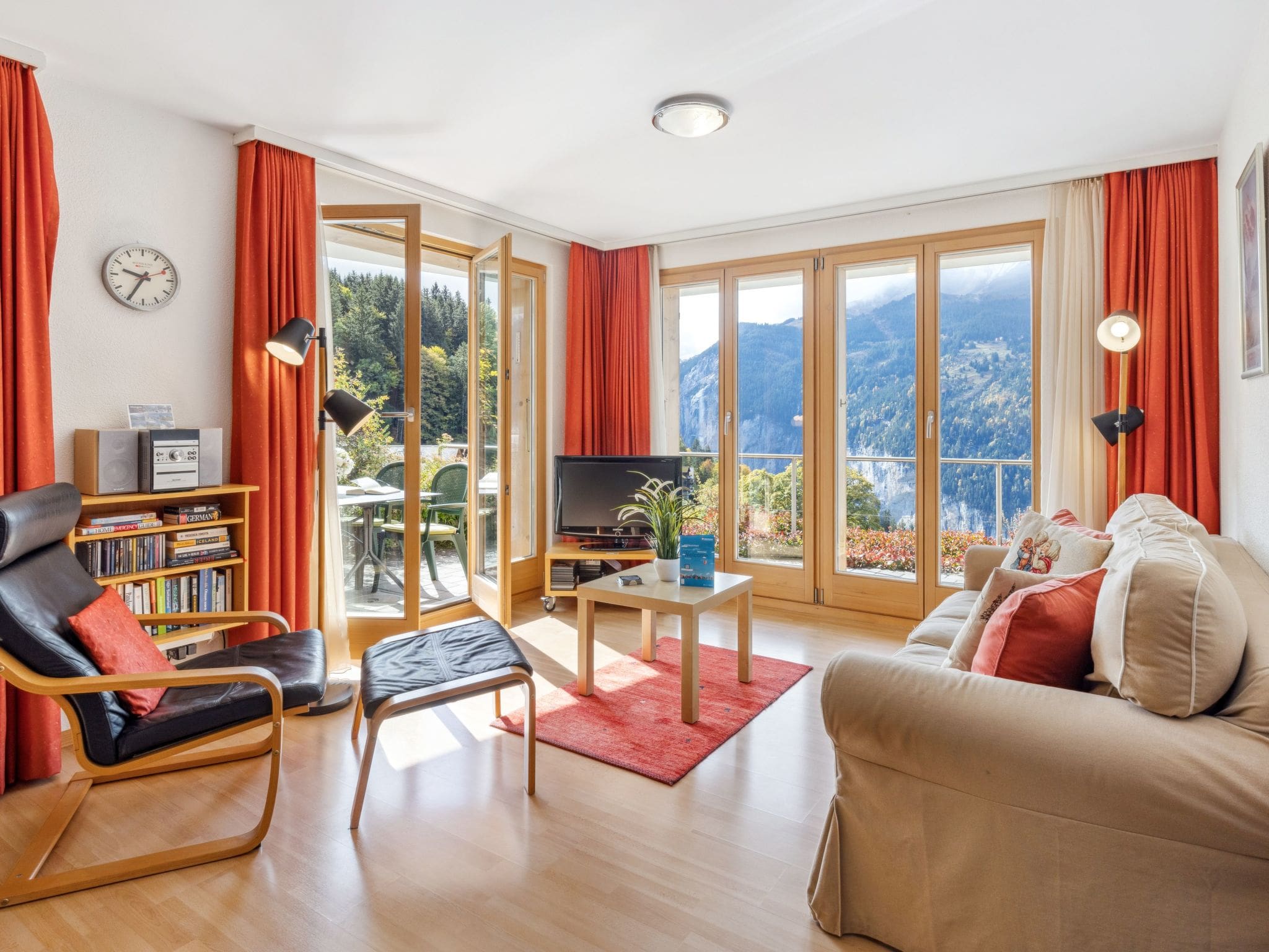 Chalet Schilthorn Wengen: Modern 2-Bedroom Mountain Chalet with Panoramic Alpine Views in Swiss Alps