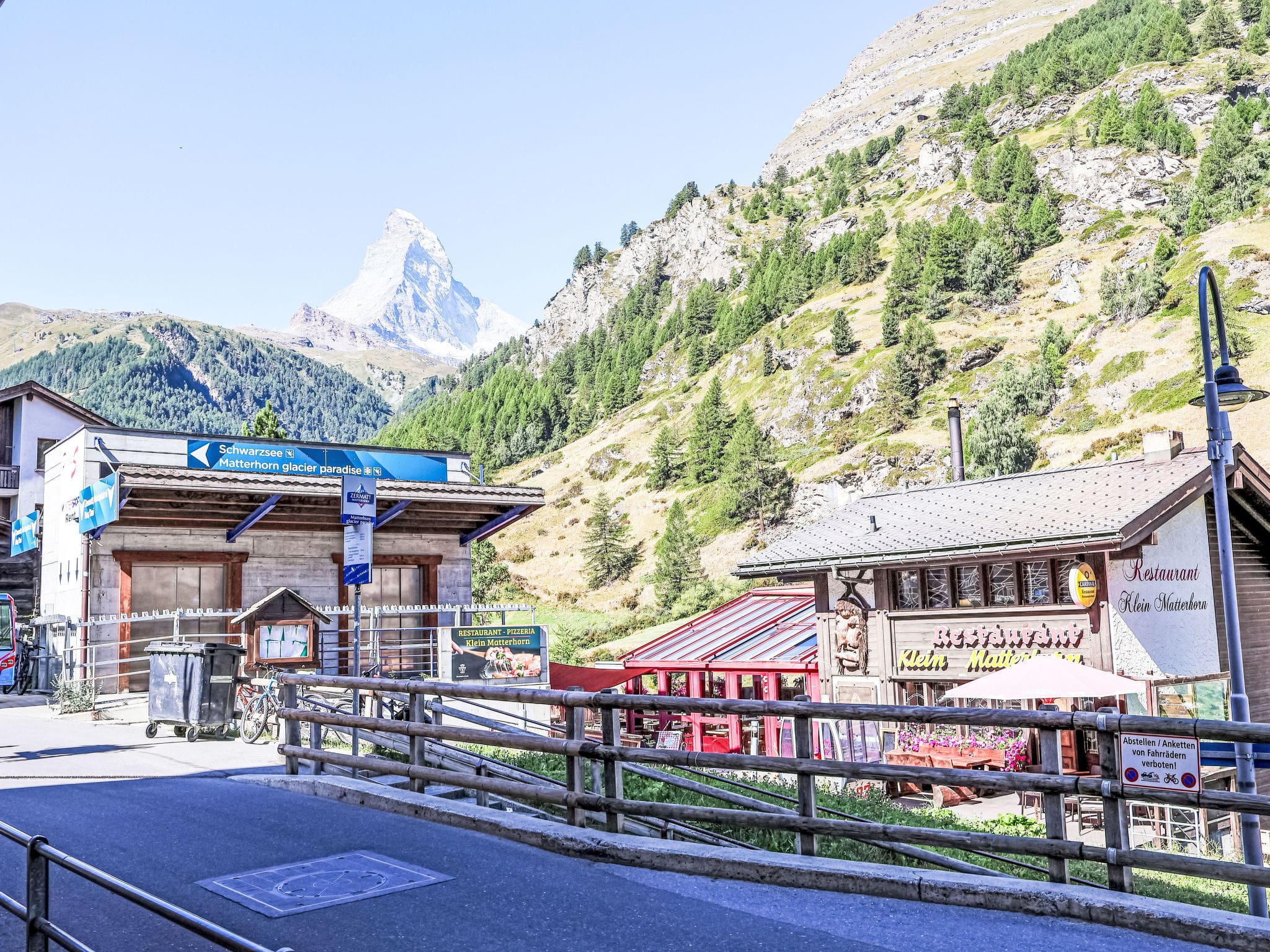 Chalet Schluhmatte Zermatt: Stylish 1-Bedroom Mountain Apartment with Matterhorn Views and Ski Access