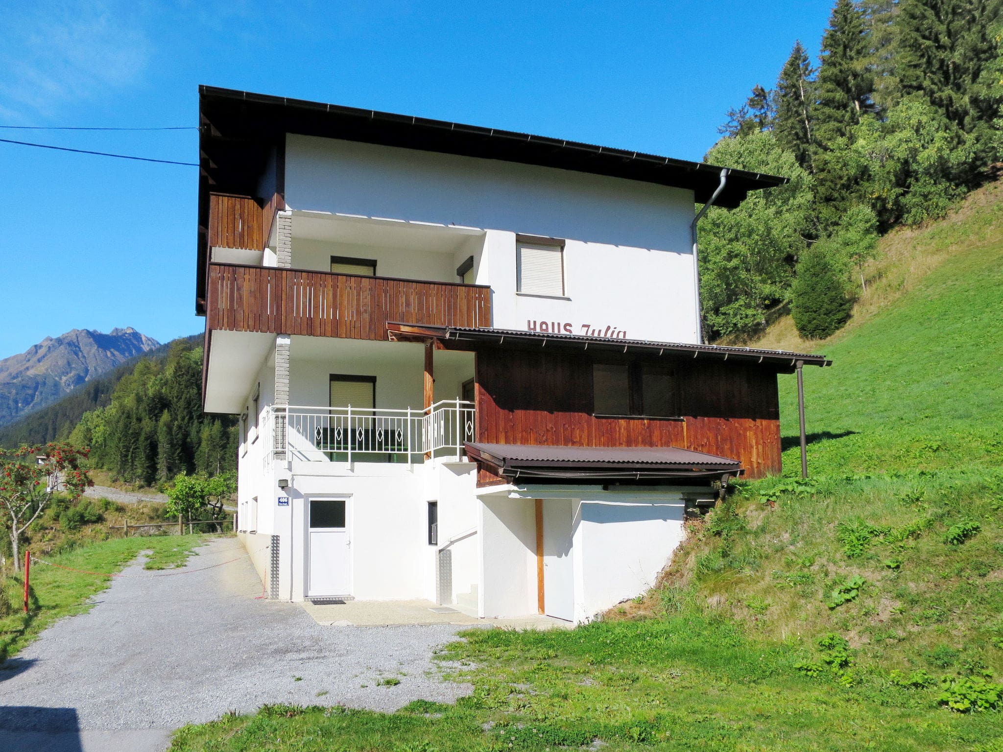 Chalet Schmiedsegg Kappl: Spacious 6-Bedroom Mountain Chalet with Two Floors and Valley Views in Austrian Alps