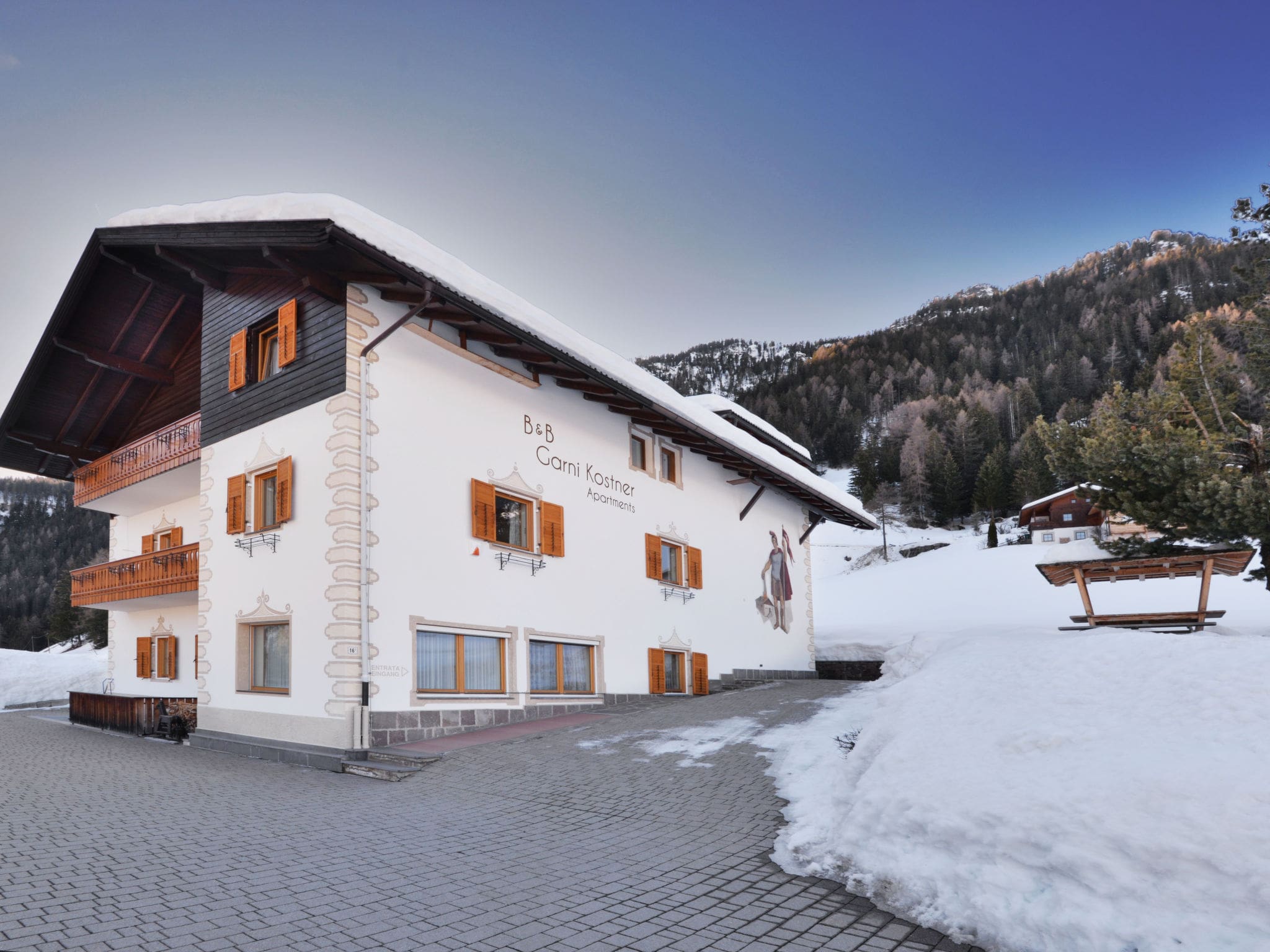 Chalet Seceda Ortisei: Spectacular 7-Bedroom Mountain Chalet with Panoramic Alpine Views in the Heart of the Dolomites