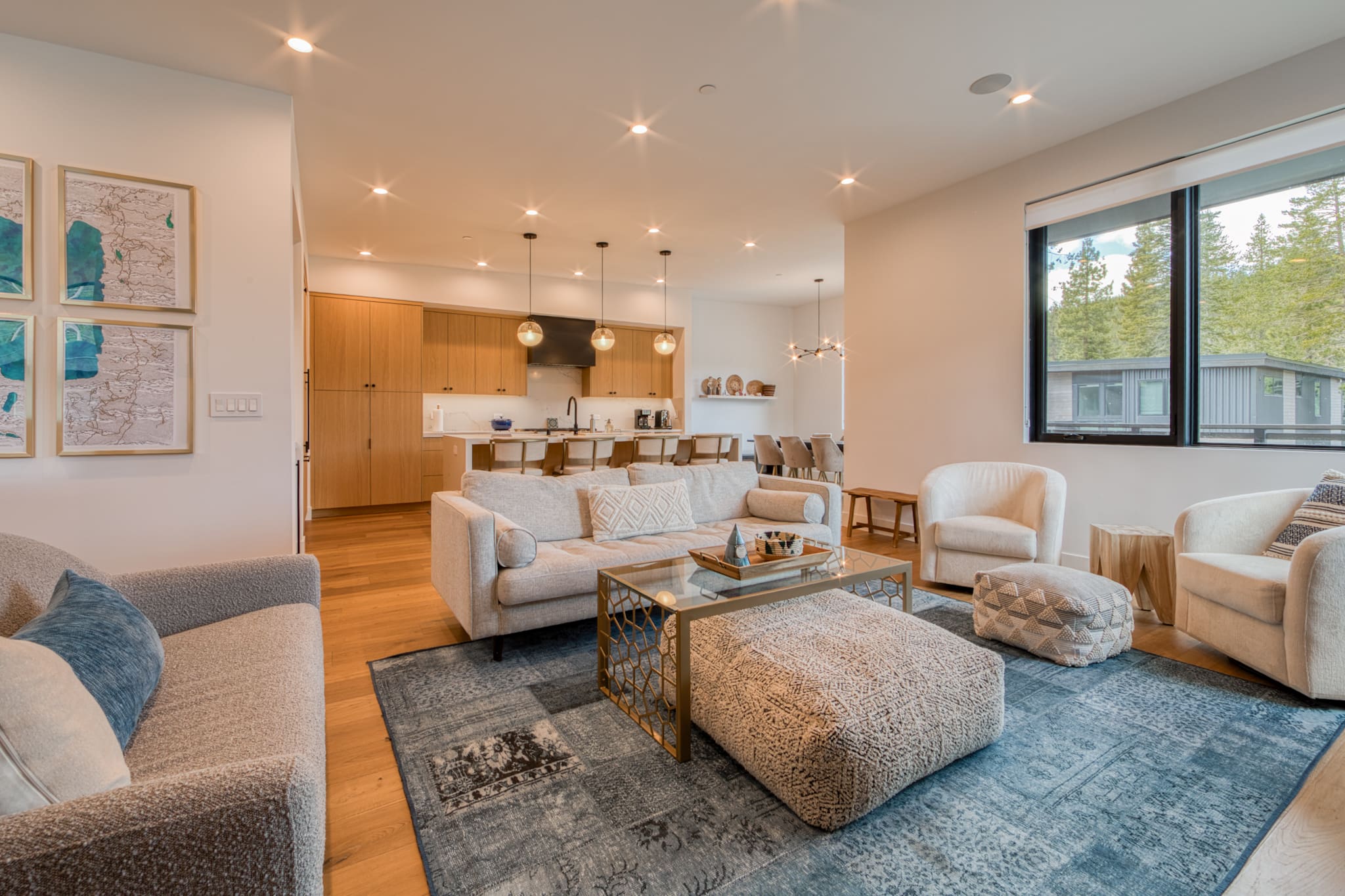 Chalet Sierra Tahoe West Tahoe 2: Luxury 4-Bedroom Chalet Perfect for Skiing, West Tahoe