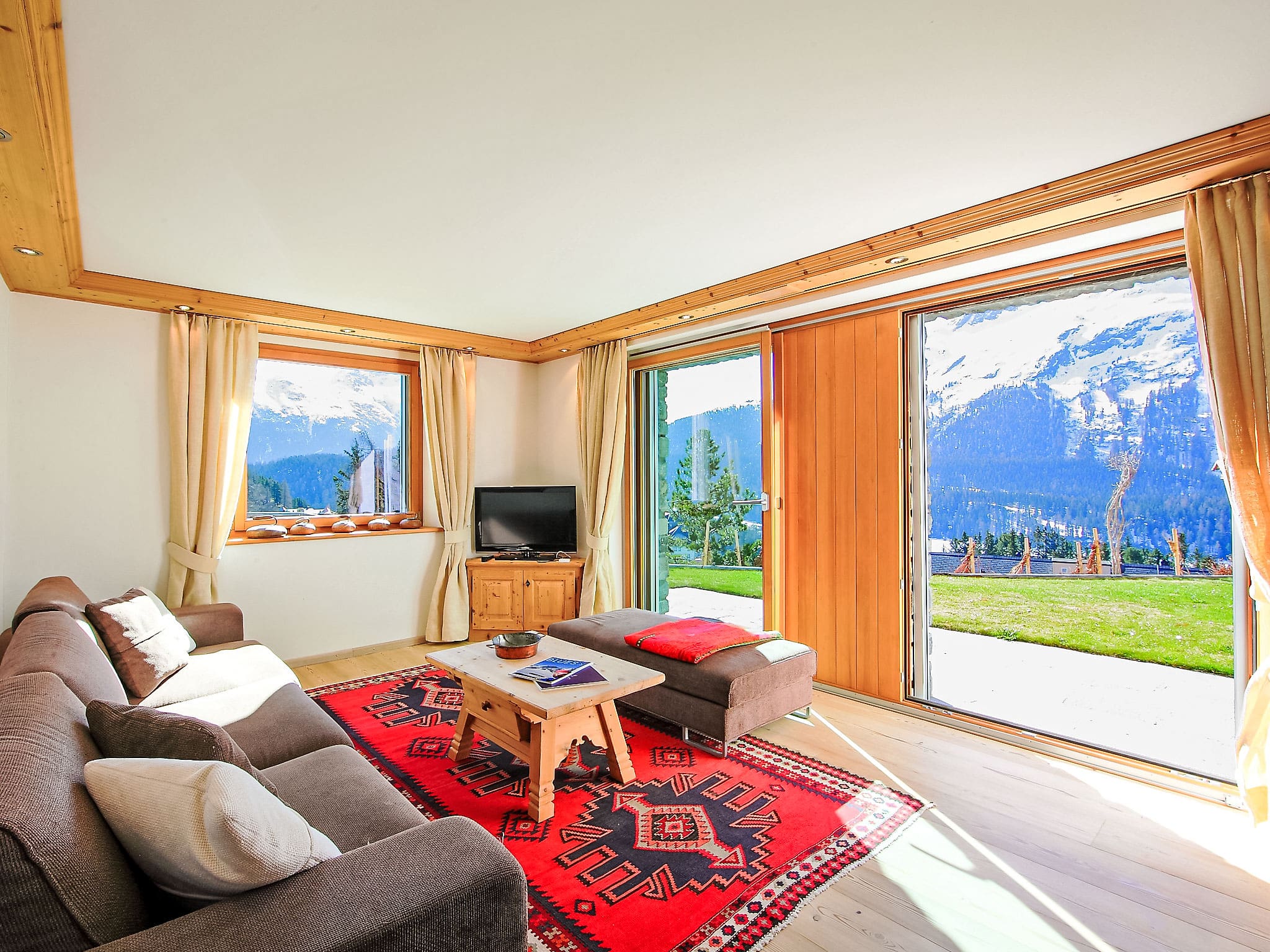 Chalet Stazerwald Moritz: Sophisticated 3-Bedroom Alpine Retreat with Mountain Views and Modern Amenities in St Moritz Switzerland