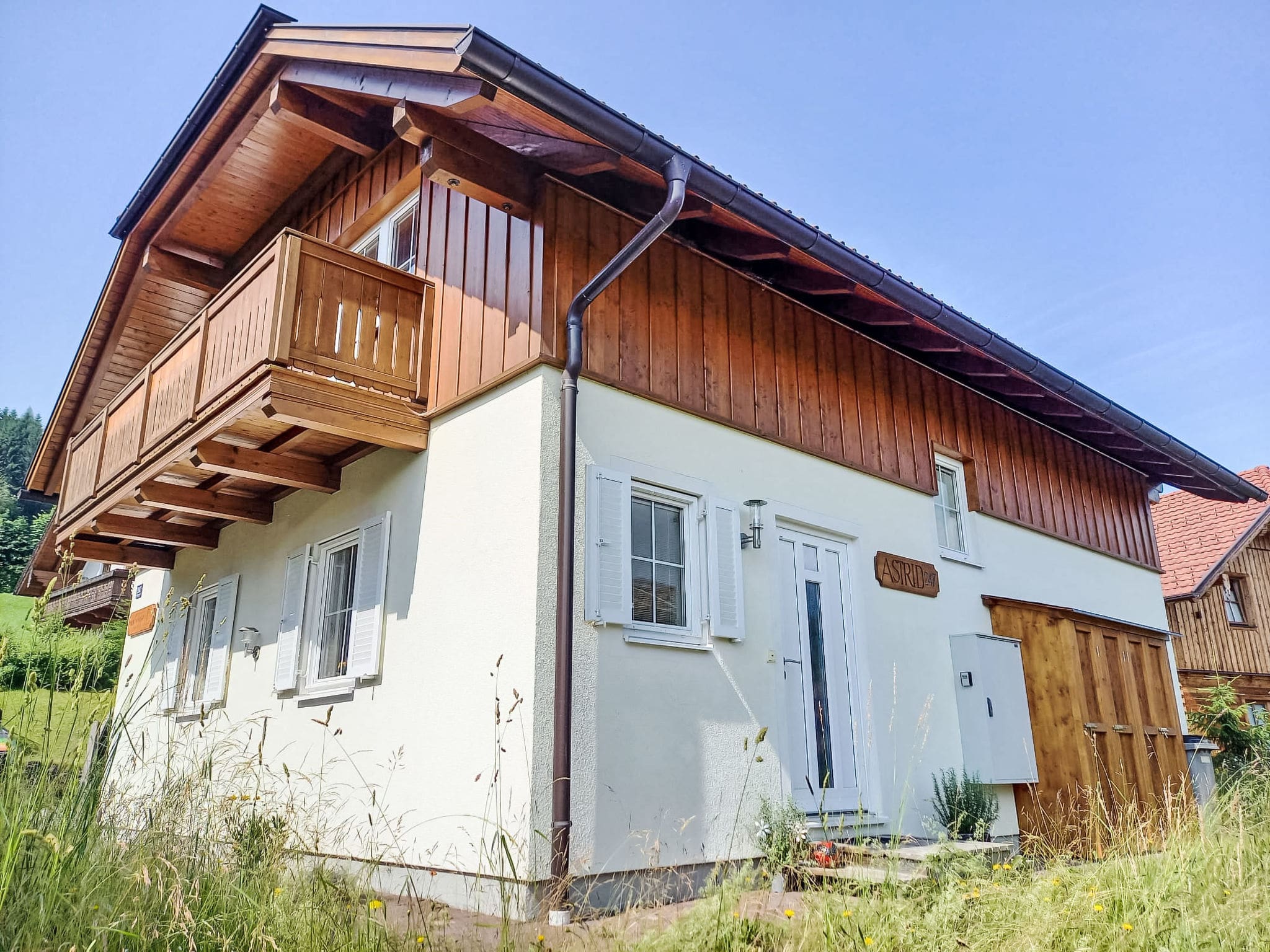 Chalet Tamsweg Lungau: Modern Alpine Ski Chalet with Sauna and Hot Tub Near Aineck Katschberg Slopes