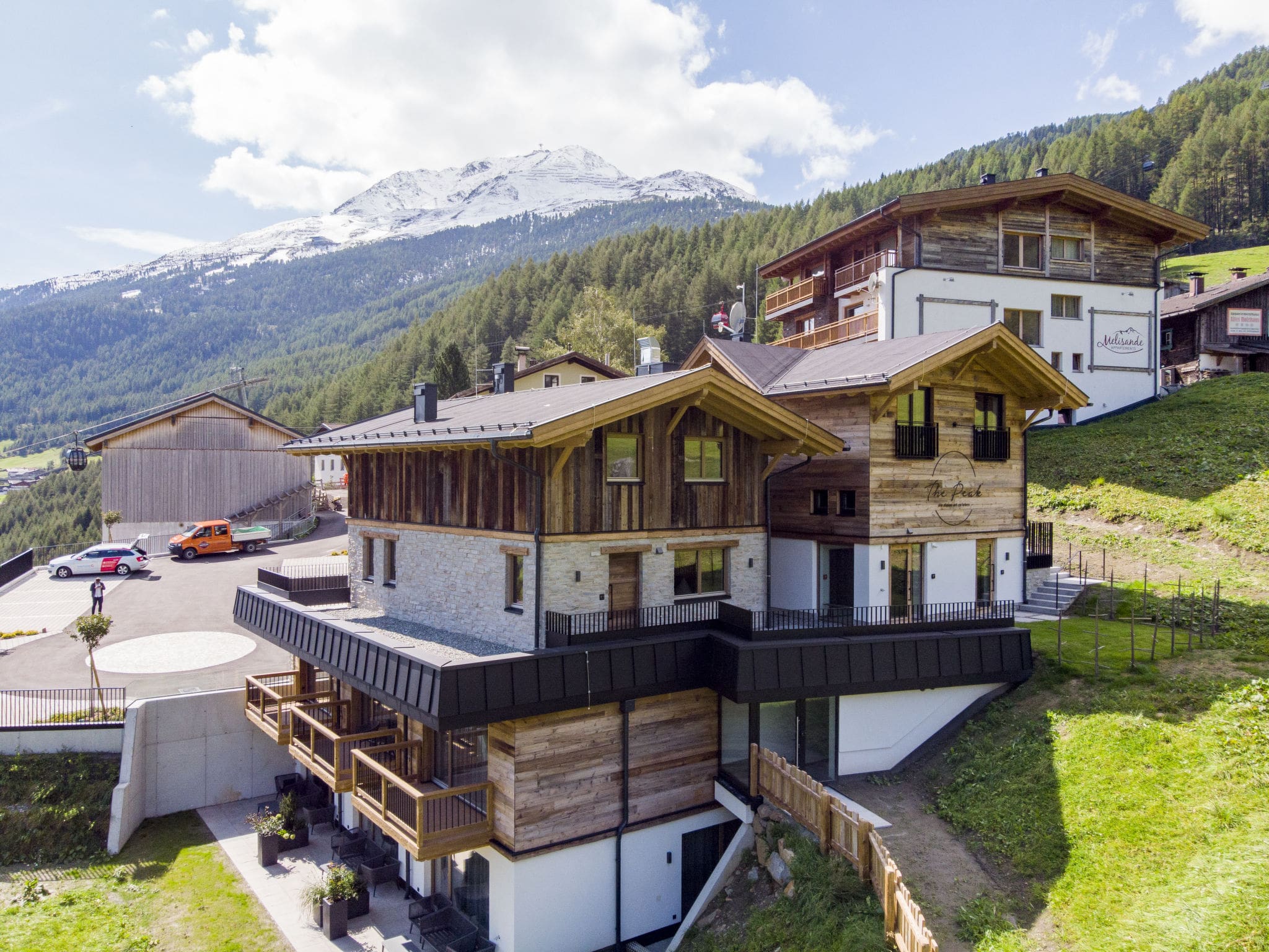 Chalet Timmelstal Sölden: Modern 4-Room Alpine Apartment with Sauna Just 30m from Ski Slopes in Austria
