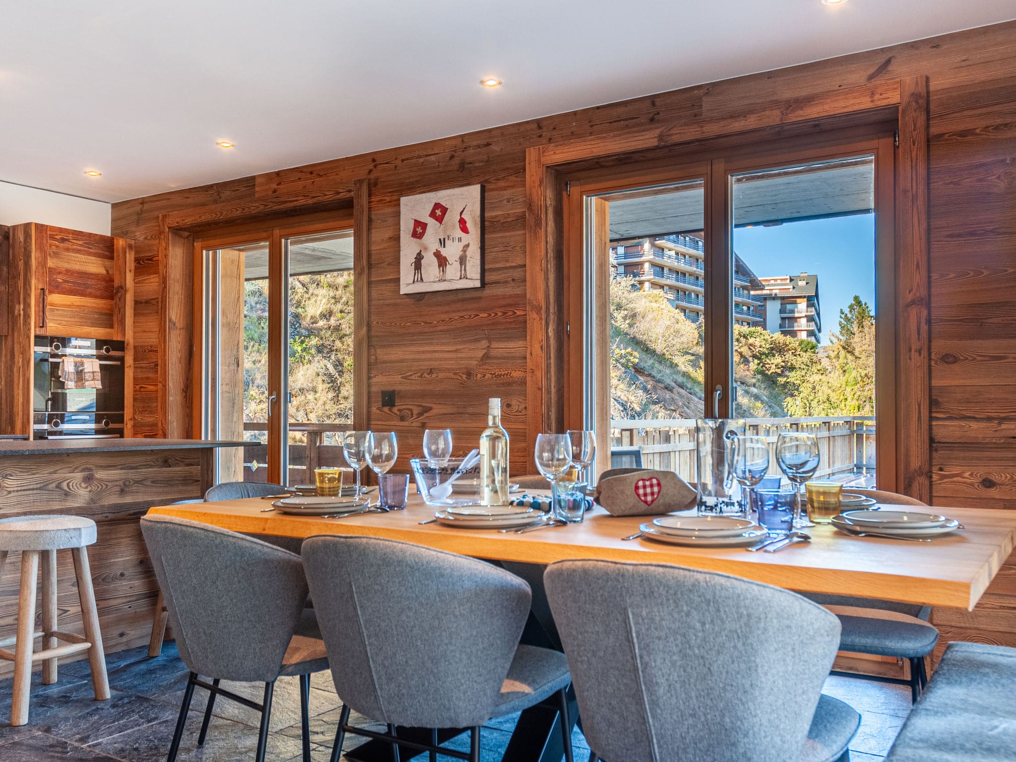 Chalet Tsablo Nendaz: Spacious 3-Bedroom Mountain Chalet with Stunning Alpine Views and Ski Access in Haute-Nendaz