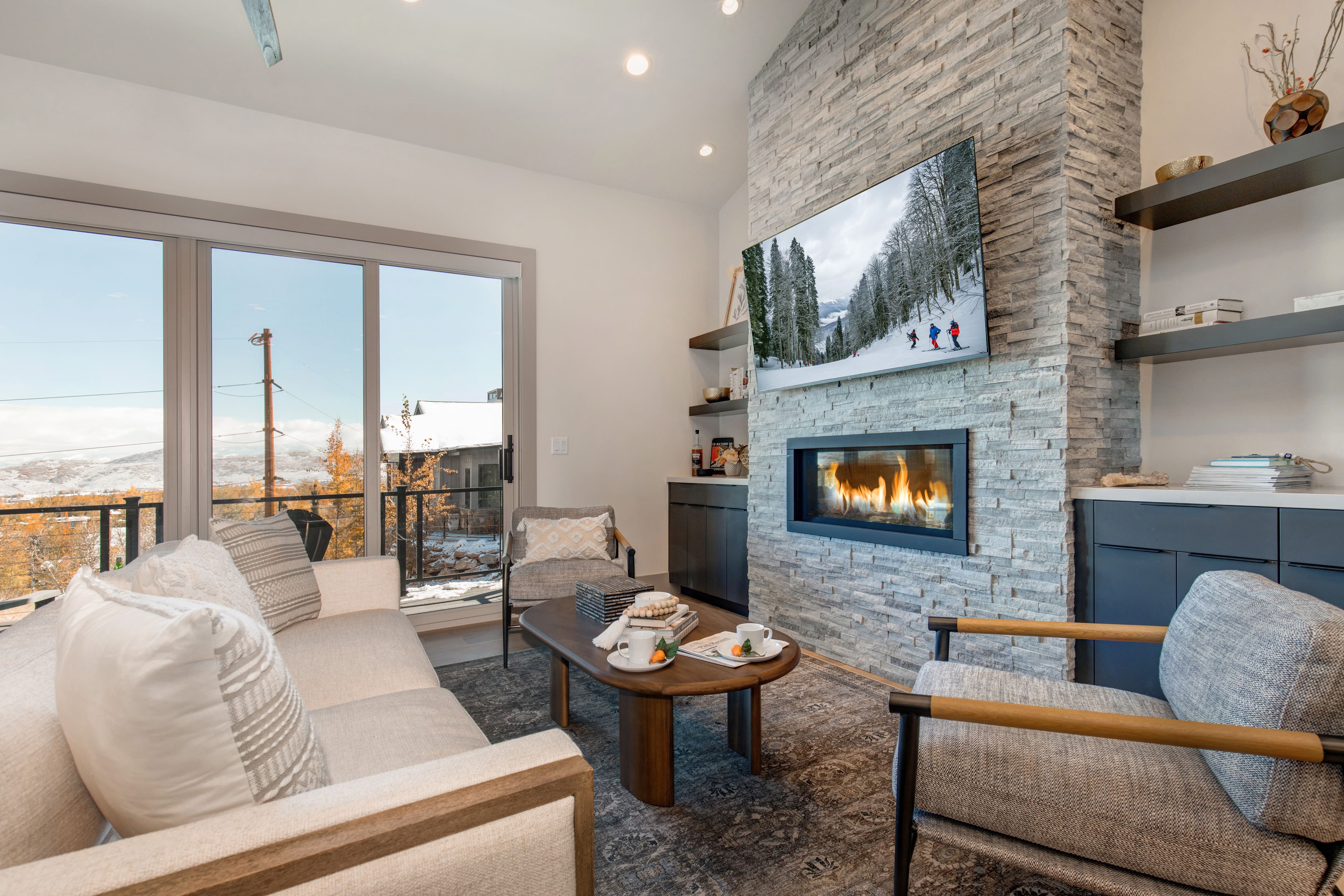 Chalet Wasatch Canyons: Luxury 4-Bedroom Ski Chalet with Hot Tub, Summit County