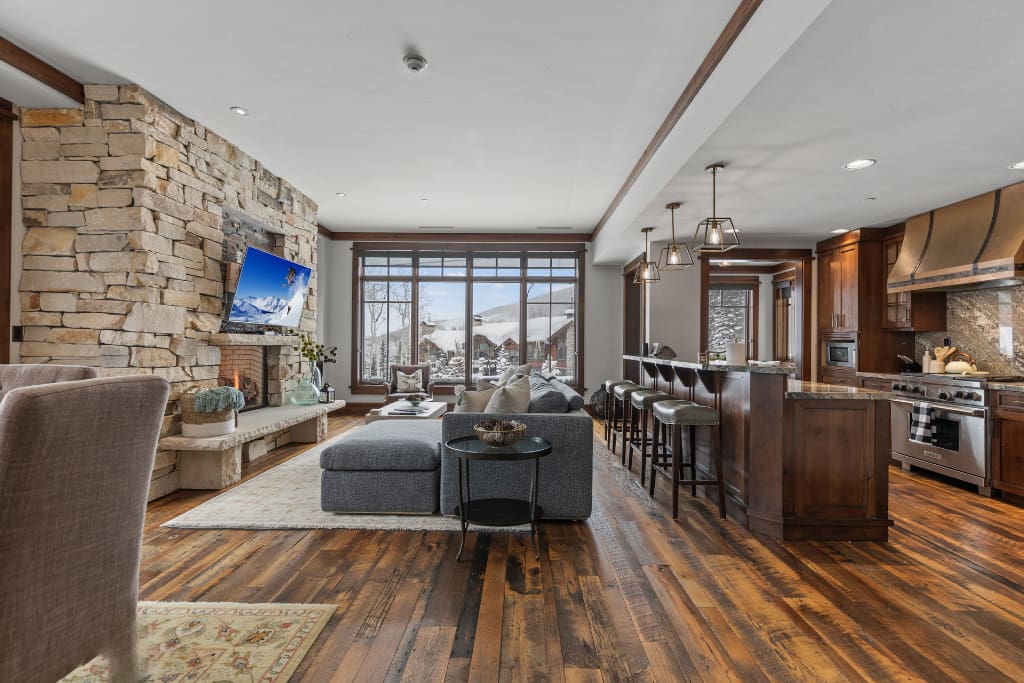 Chalet Wasatch Park City Park City 9: Luxury 4-Bedroom Chalet with Hot Tubs, Park City