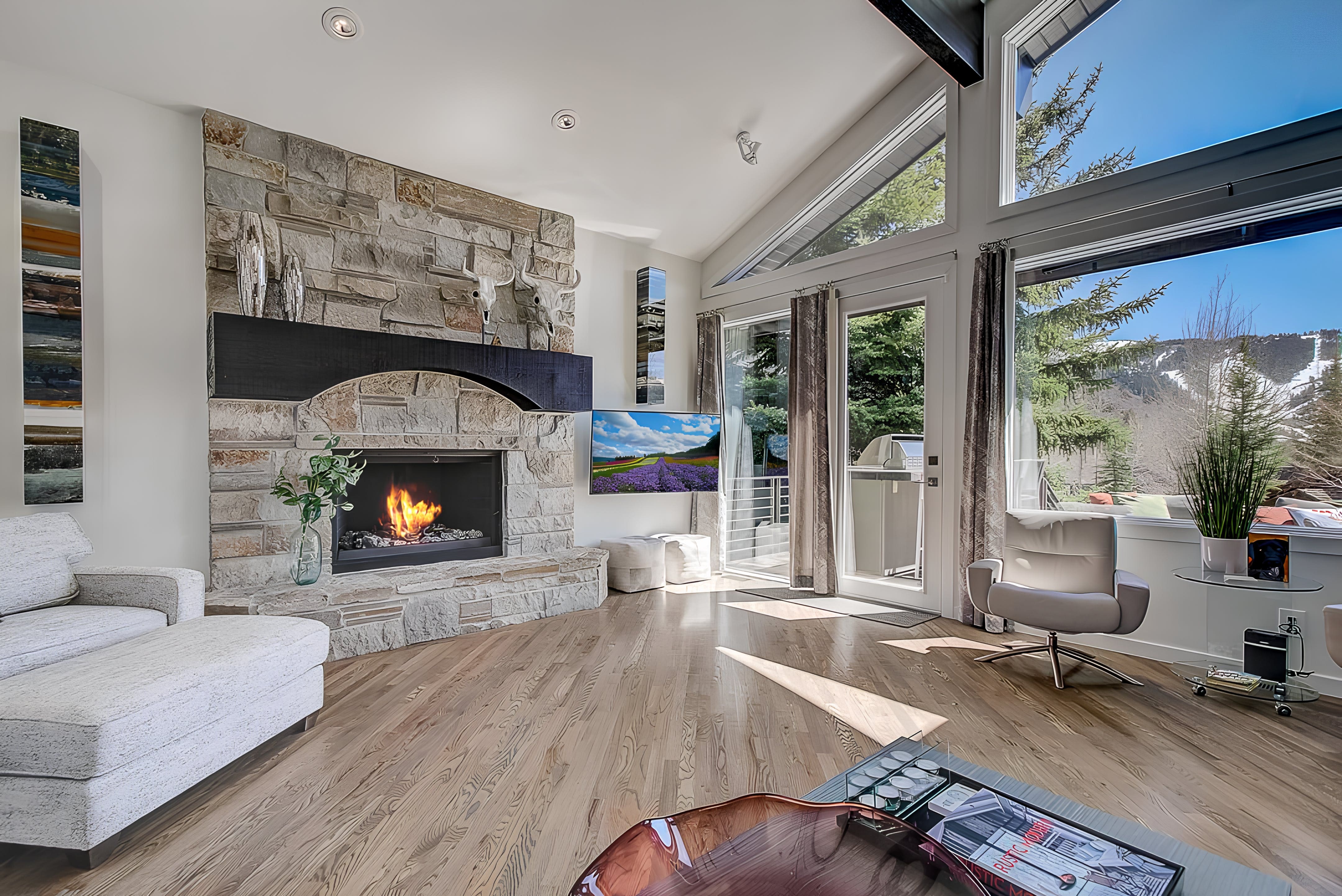 Chalet Wasatch Parkcity Park City 5: Spacious 4-Bedroom Ski Chalet with Hot Tub, Park City