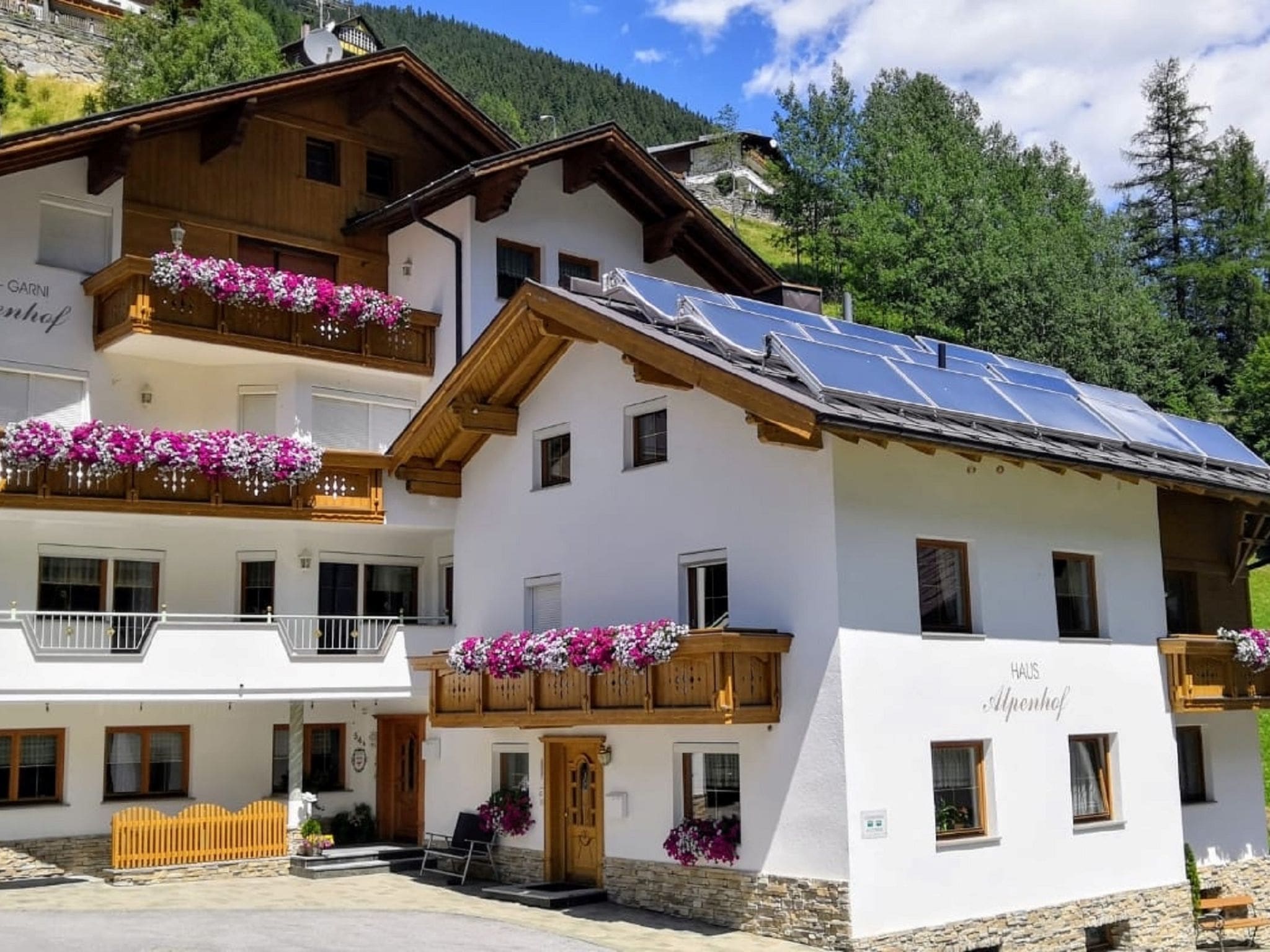 Chalet Wiesental Kappl: Modern 2-Bedroom Alpine Apartment with Sauna and Mountain Access in Austrian Ski Resort