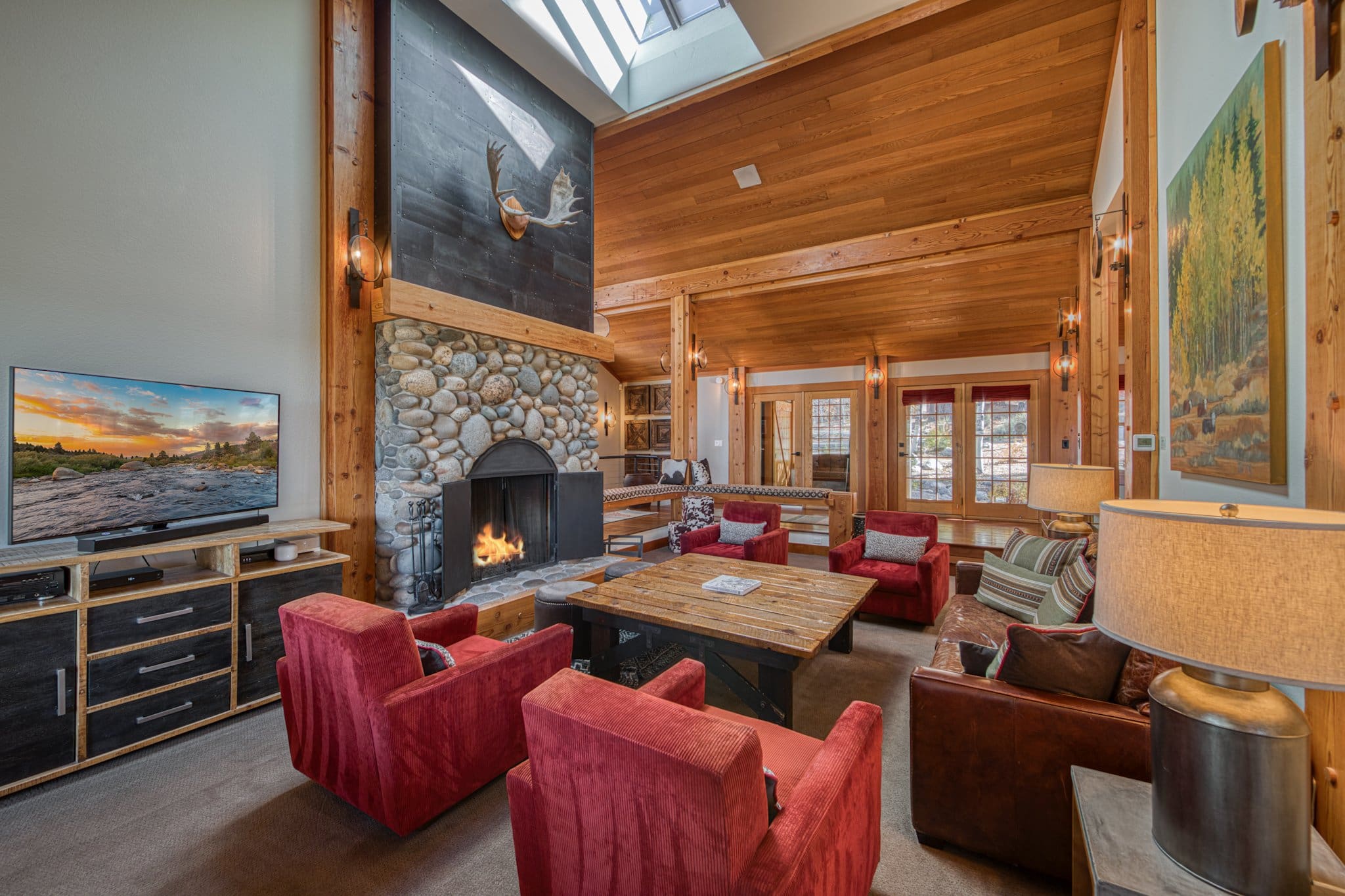 Chalet Zephyr Truckee Truckee: Luxury 4-Bedroom Villa with Hot Tub and Sauna, Lake Tahoe