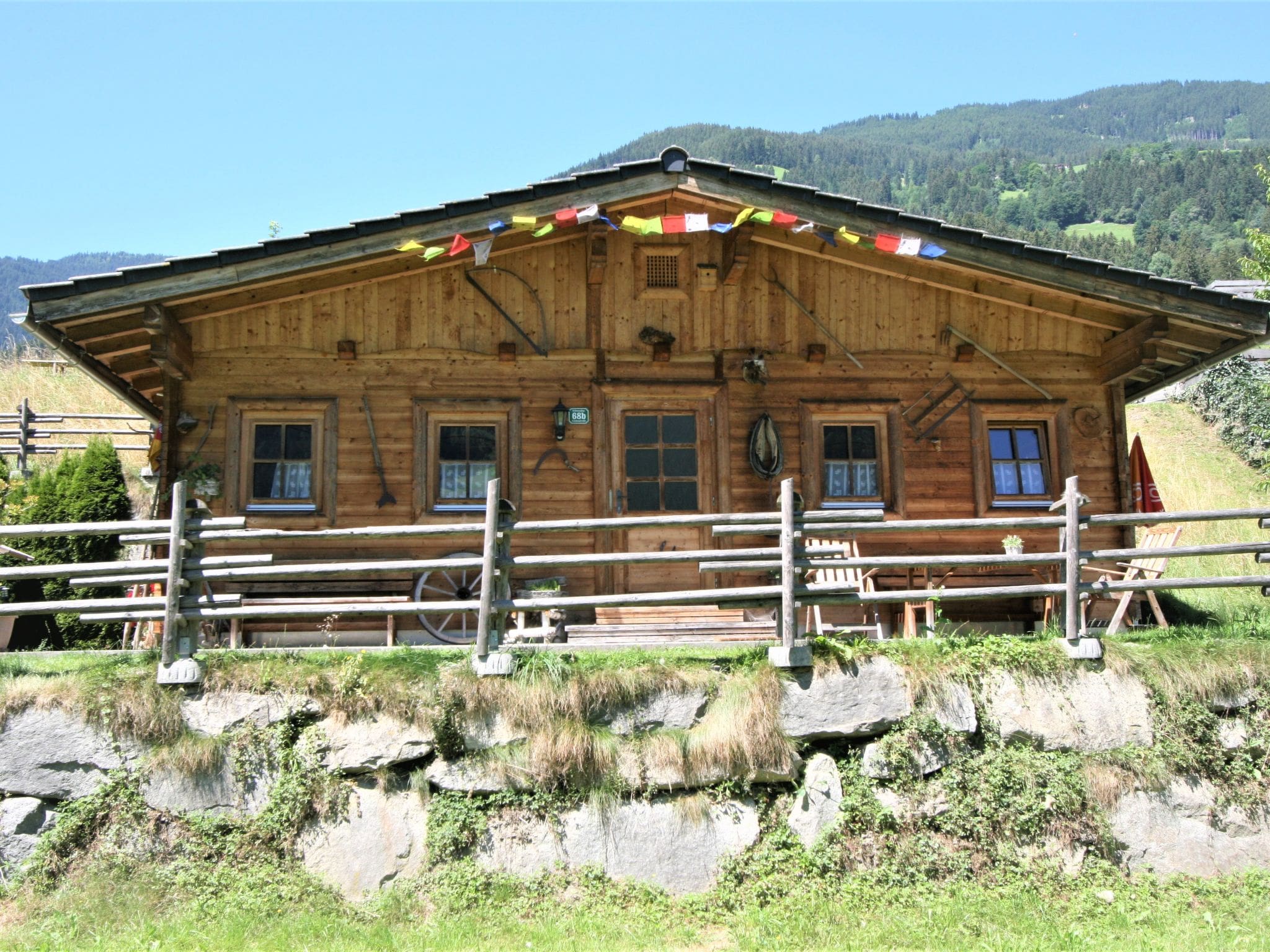 Chalet Zillertal Hippach: Cosy 2-Bedroom Alpine Chalet with Garden Terrace and Ski Storage in Austrian Tyrol