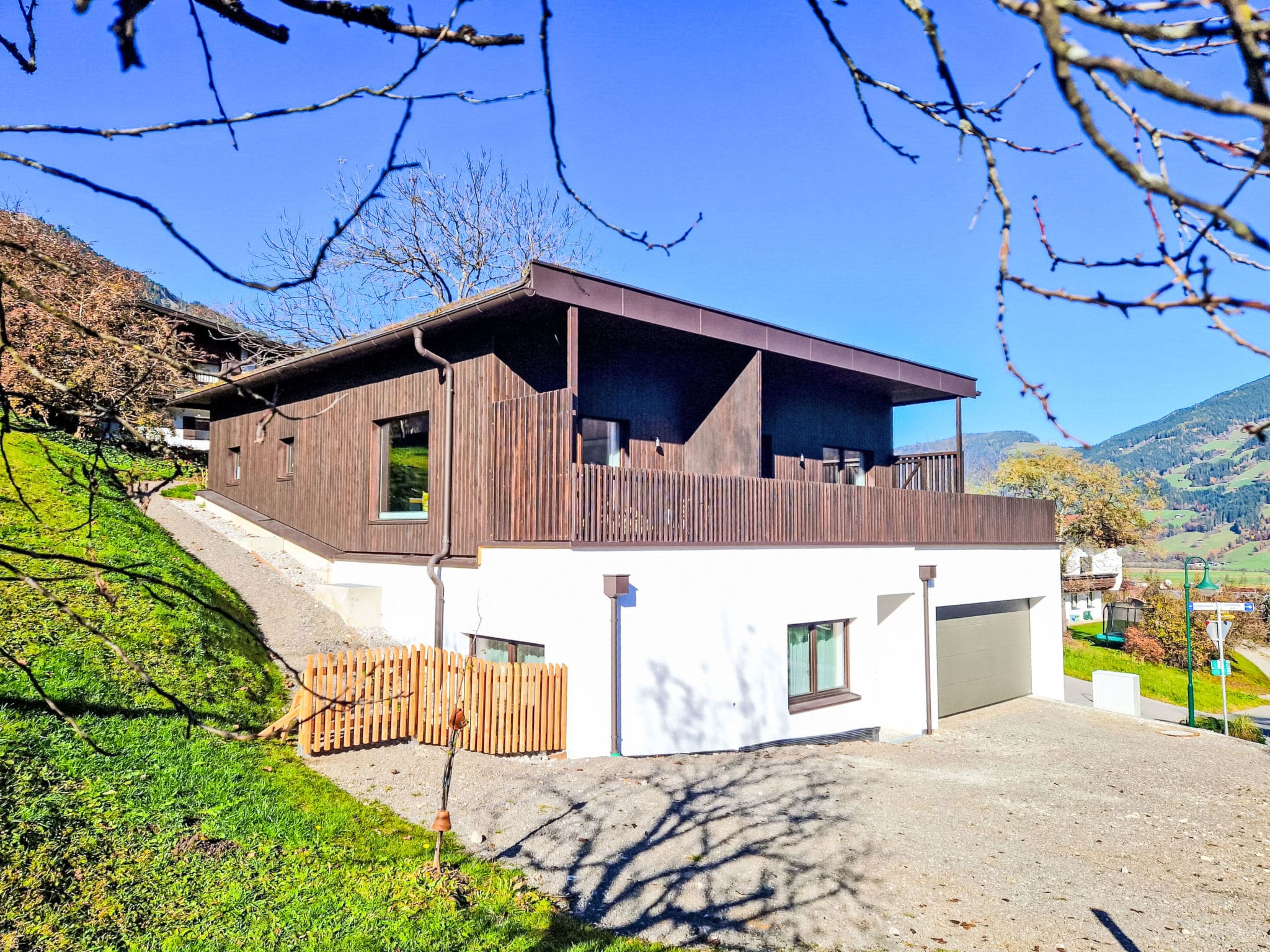 Chalet Zillertaler Fügen: Modern 2-Bedroom Mountain Chalet with Stunning Alpine Views Near Ski Slopes in Austria