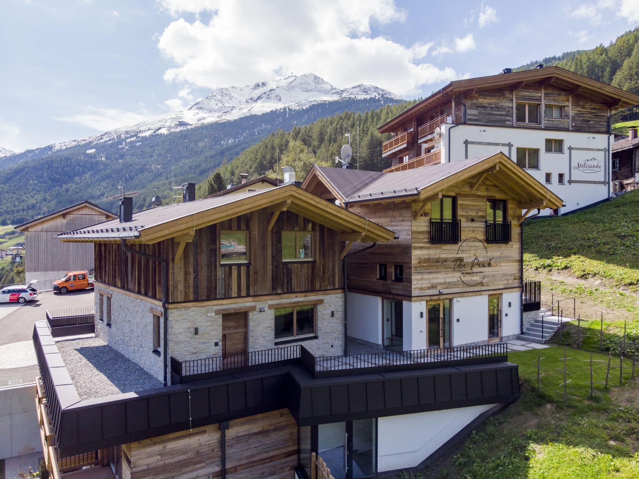 Chalet Zwieselberg Sölden: Premium 3-Bedroom Alpine Chalet with Sauna and Mountain Views Just 30 Meters from Slopes