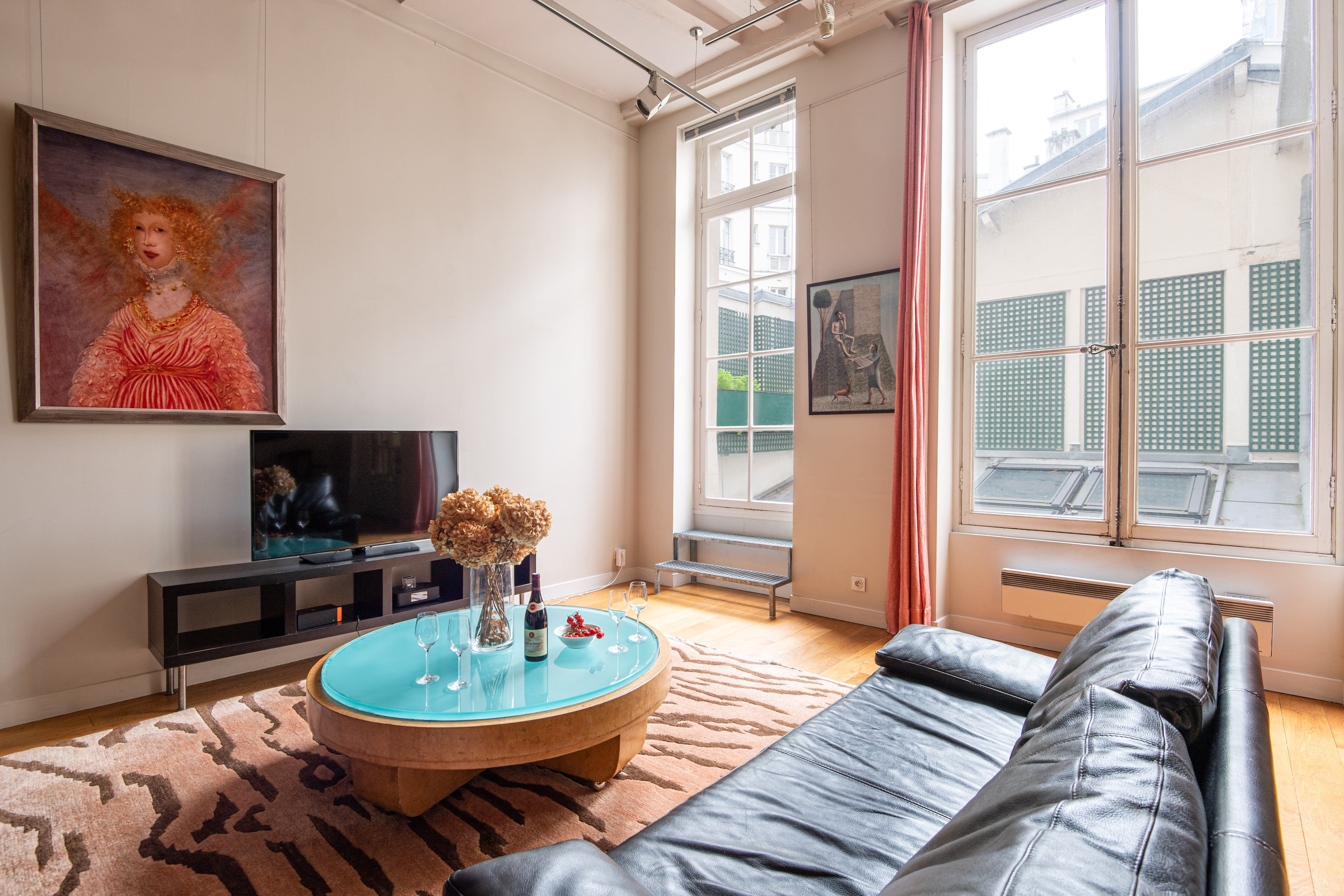 Château Alouette Marais: Stylish 2-Bedroom Apartment Near Iconic Attractions, Le Marais