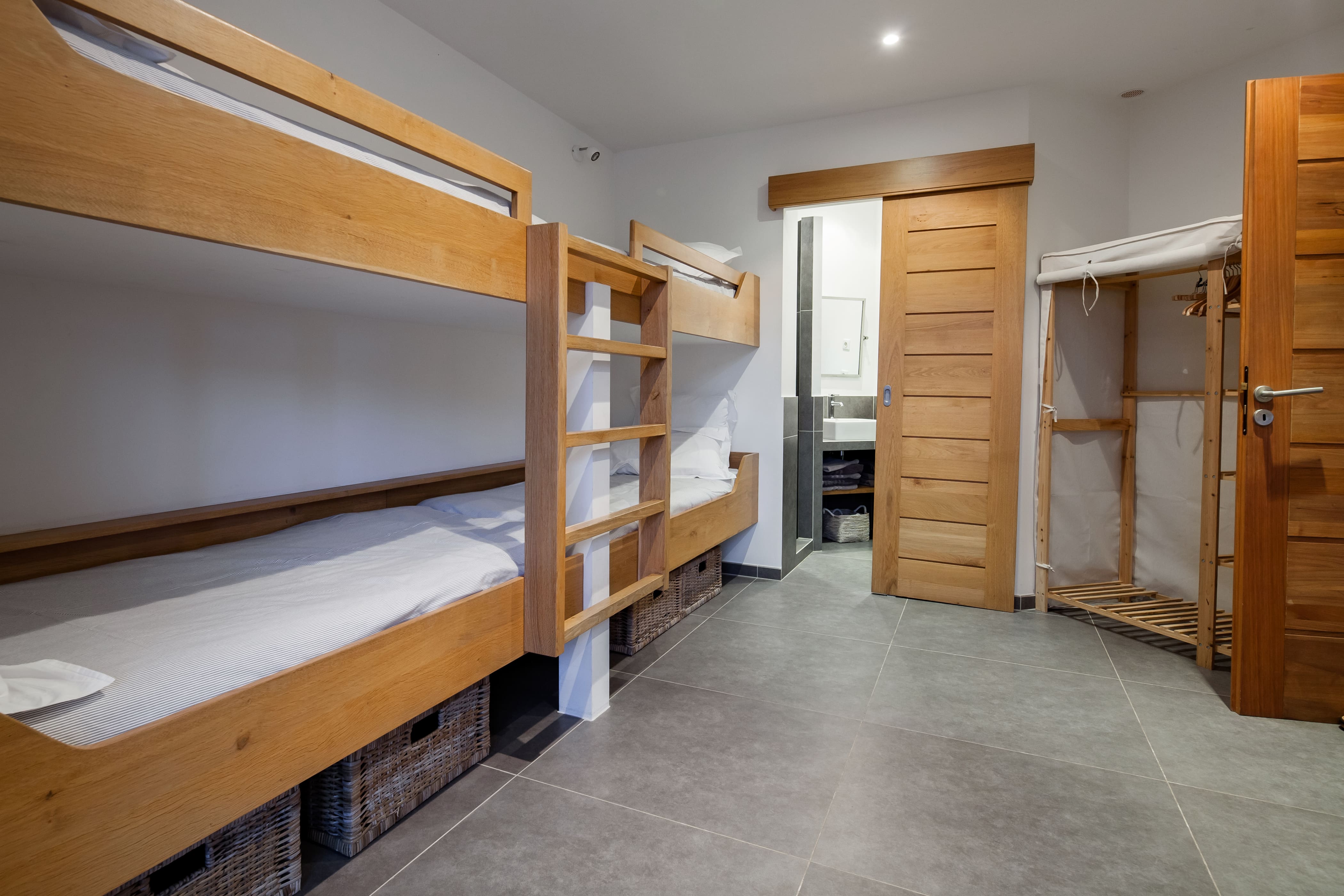 Château Amandier Corsica: 5-Bedroom Luxury Apartment with Stunning Sea Views, Corsica