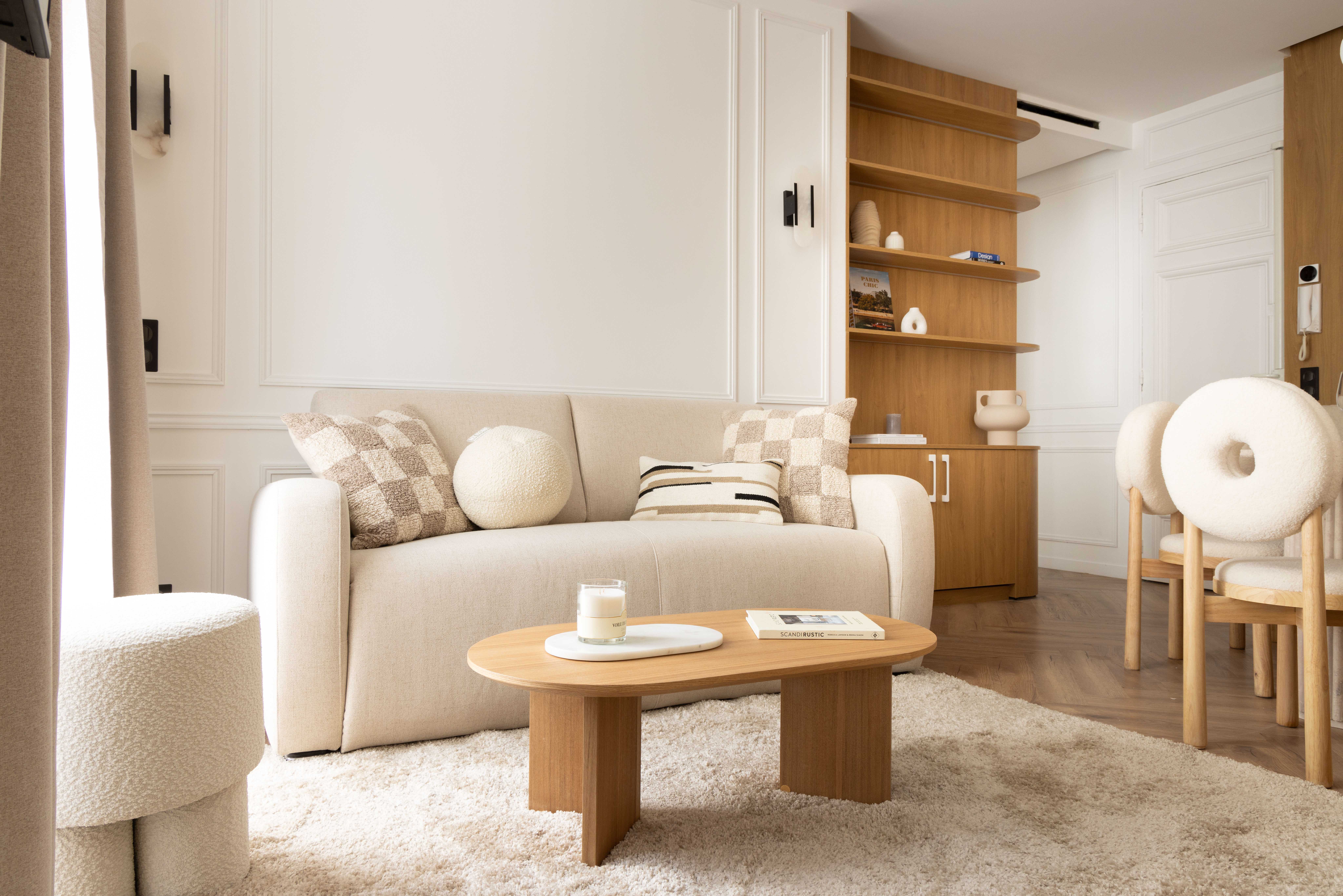 Château Arago Montparnasse: 2-Bedroom Luxury Apartment with Family-Friendly Features, Paris